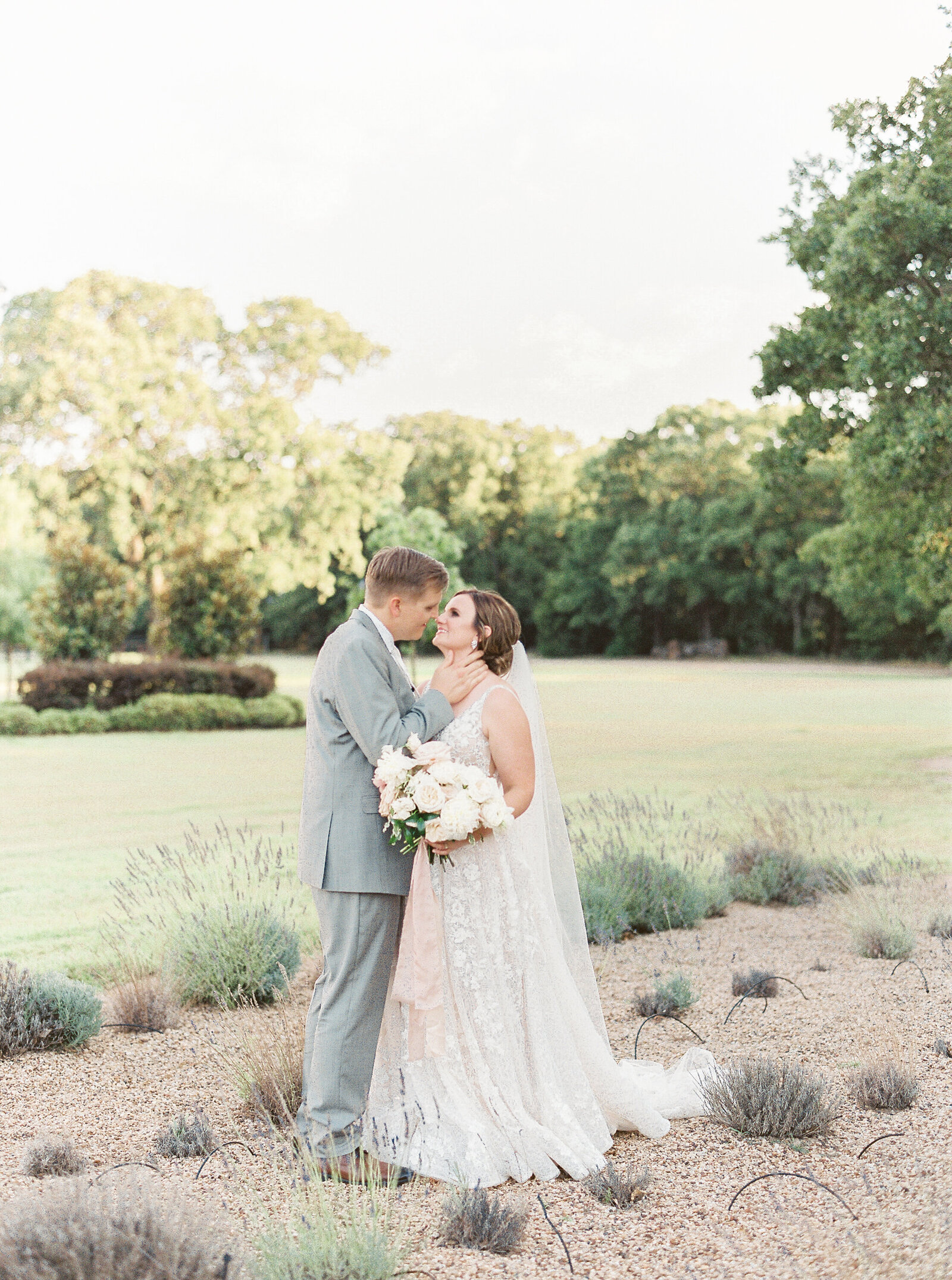 White Sparrow Barn_Lindsay and Scott_Madeline Trent Photography-0137