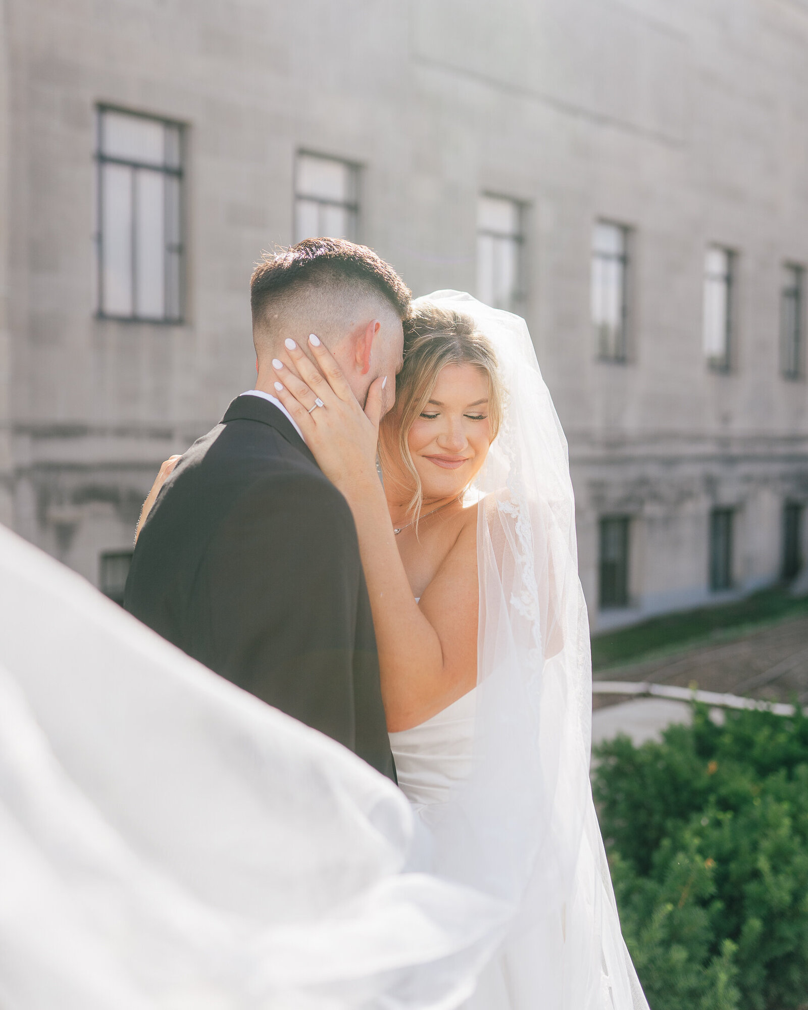 Corby Intercontinental Hotel Kansas City Wedding Plaza-143