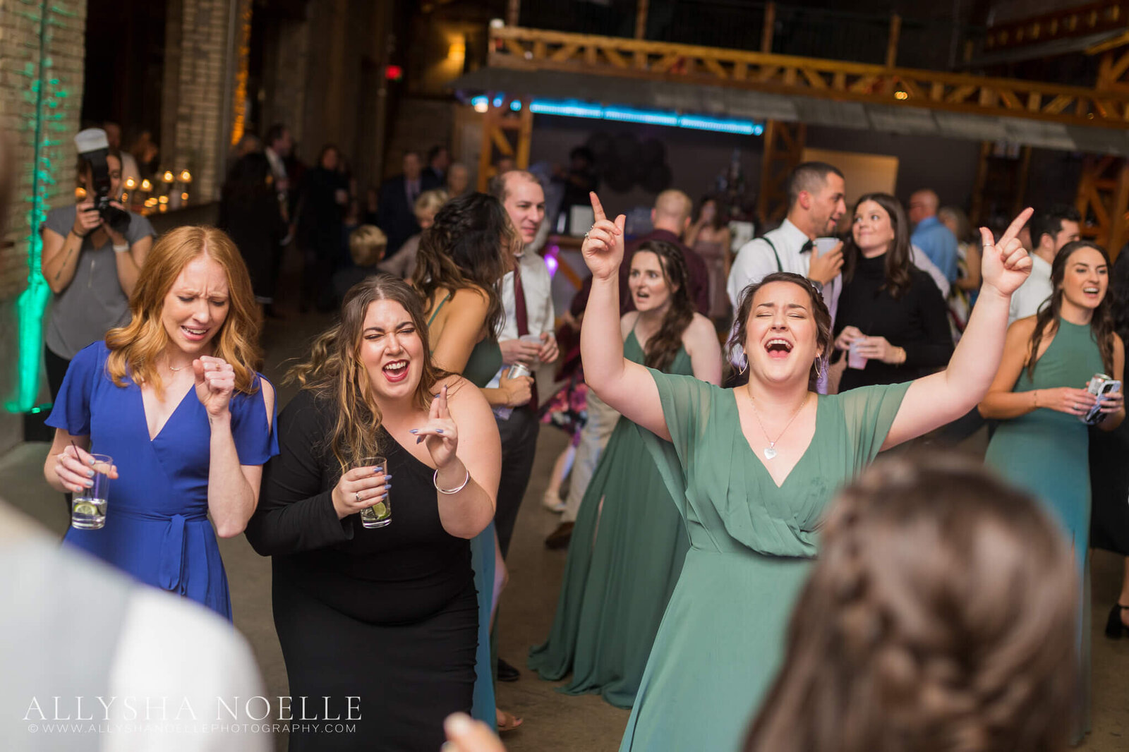 Wedding-at-The-Factory-on-Barclay-in-Milwaukee-1277