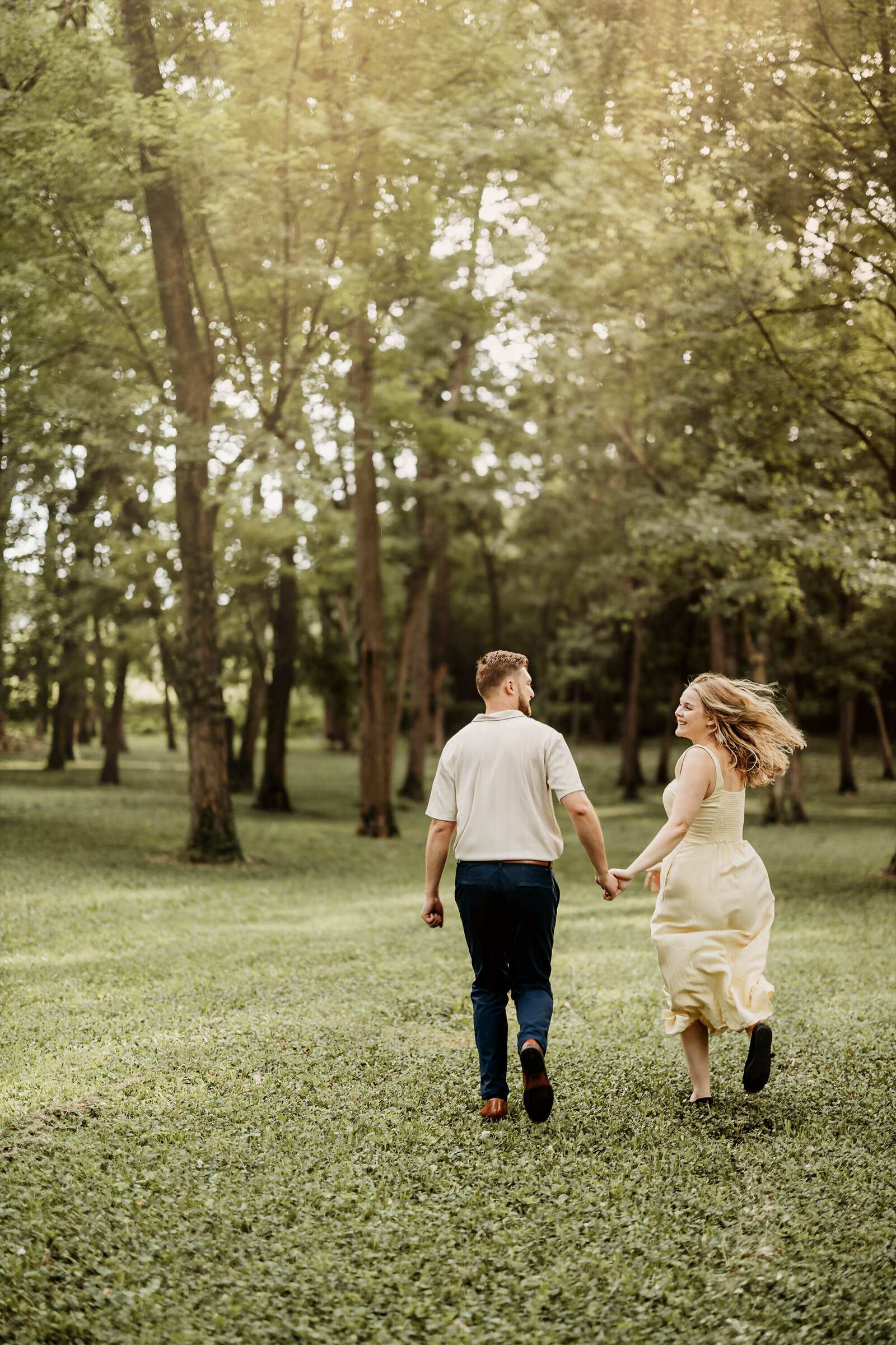 9384-Caleb-Maddie-Engagement-Indianapolis-8x10
