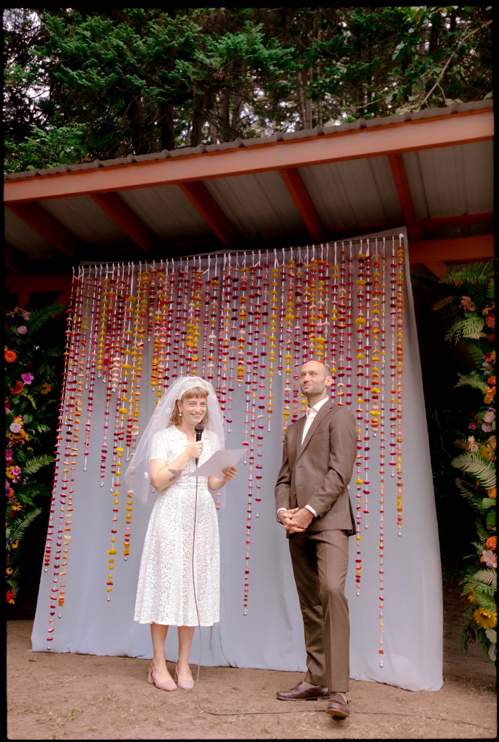 Jess-Buckley-Photo-FILM-Wedding-Coast-Lodge-32