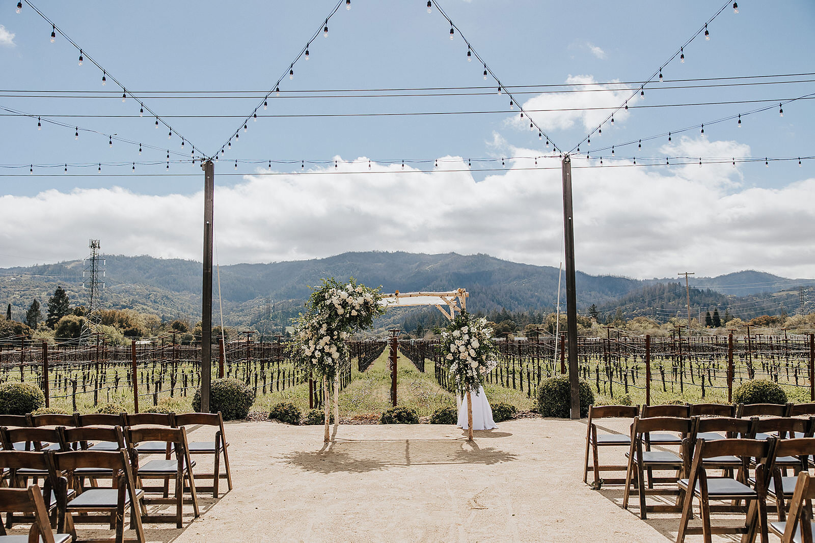 napa-vineyard-classic-romantic-wedding-22