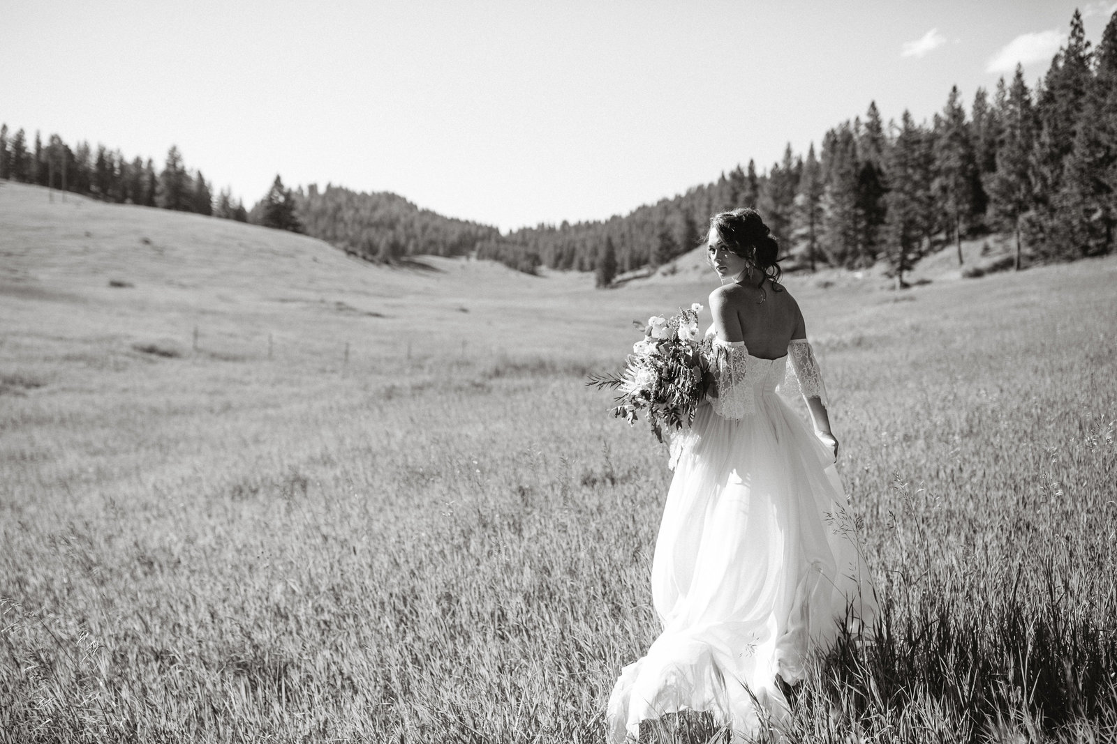 Beautiful bride photographed at this styled adventure wedding elopement, photographed by Sweetwater.