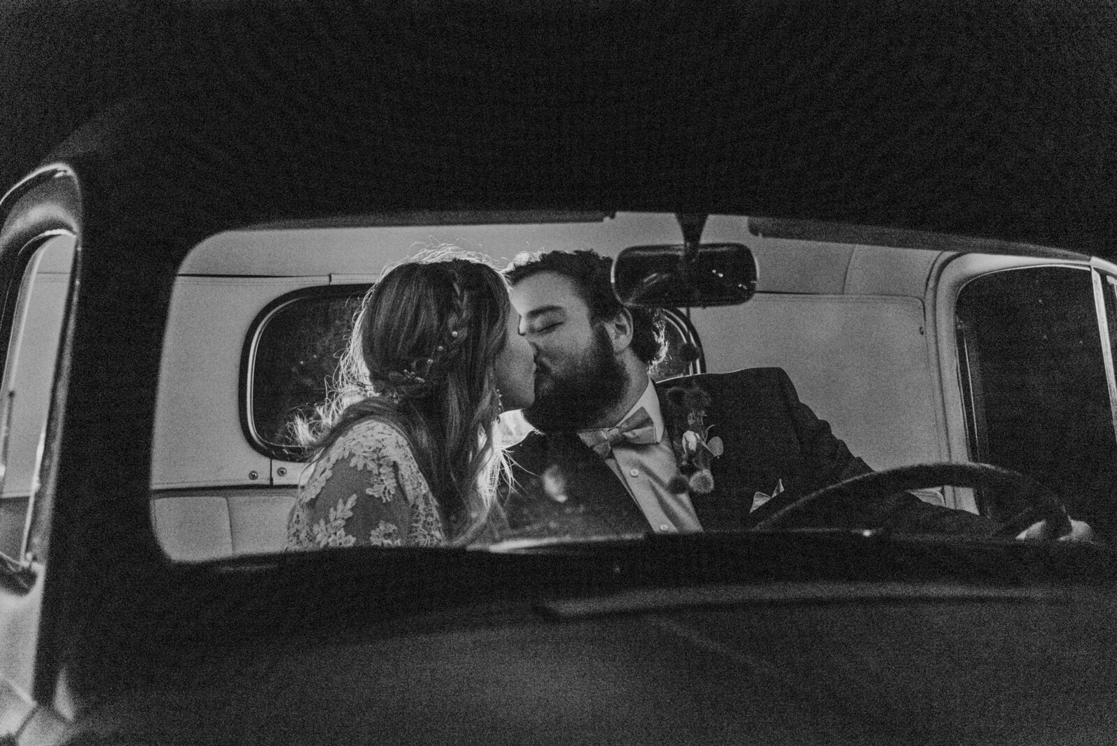 Lubbock Texas Wedding Photographer The Barns at Chip Ridge Abingdon VA