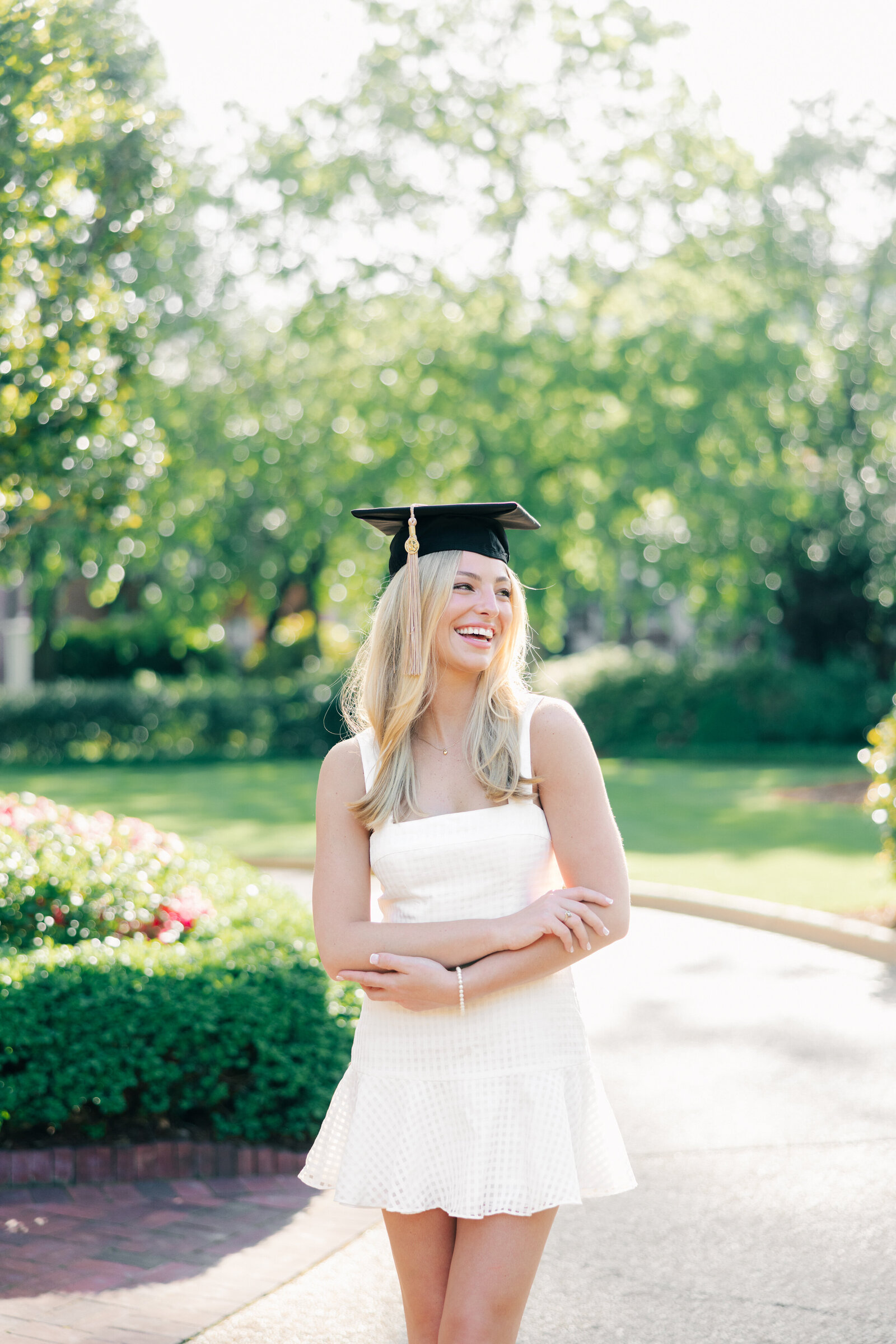 The University of Alabama Grad Session _ Lauren Elliott Photography _ Madison Bush-32