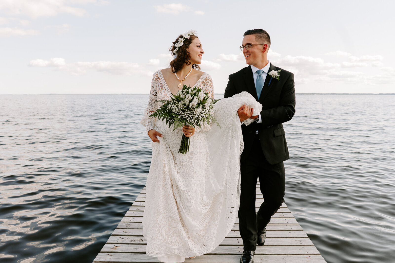 wedding photography portraits by the water