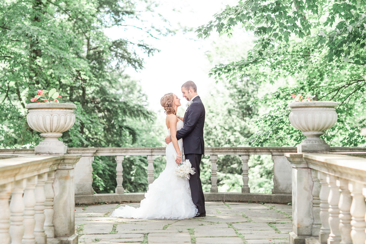 Wedding Photography at the Cleveland Museum of Art and Wade Oval