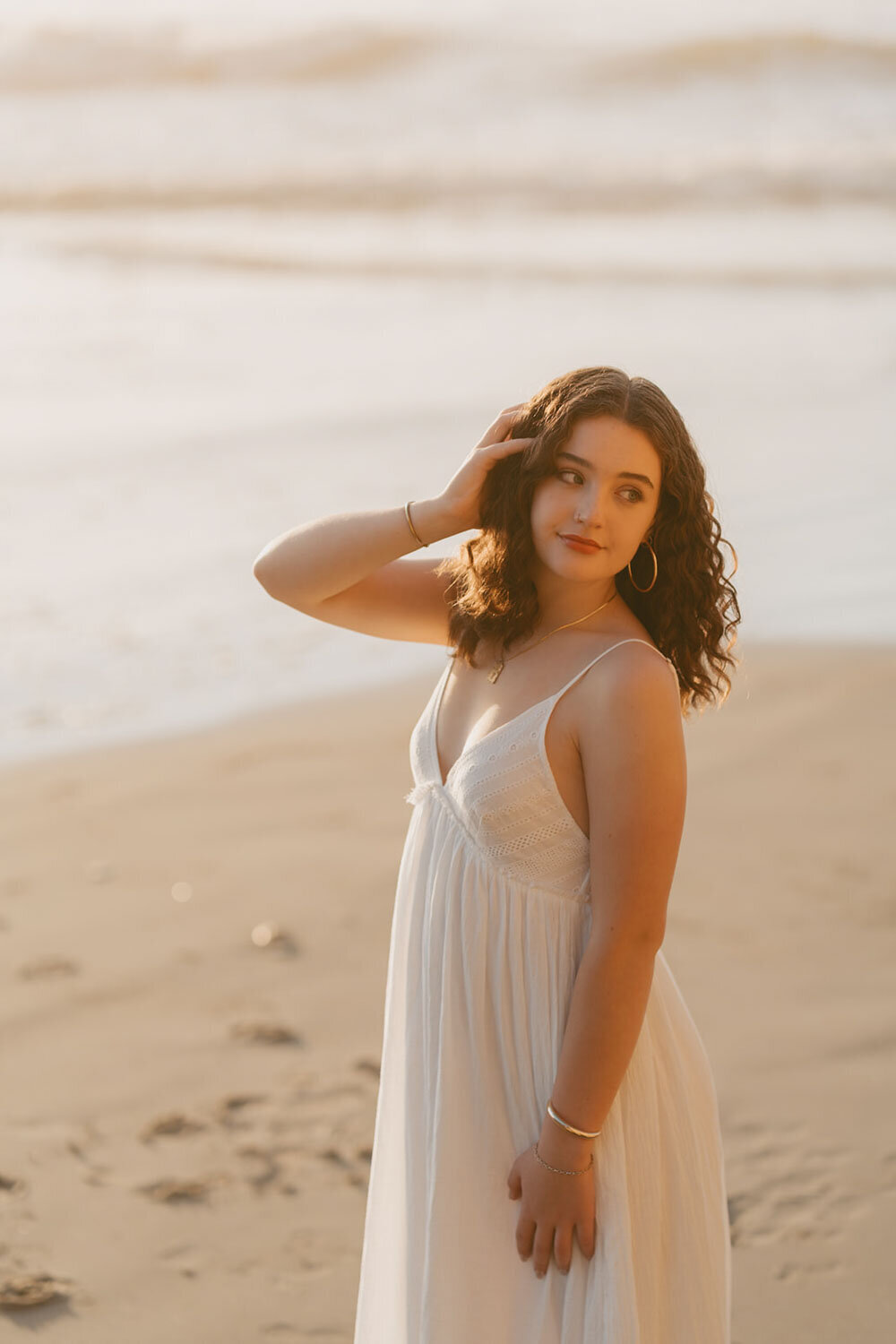 maggie-manzanita-senior-photos-in-cannon-beach-senior-photography-by-emily-noelle-photo-02