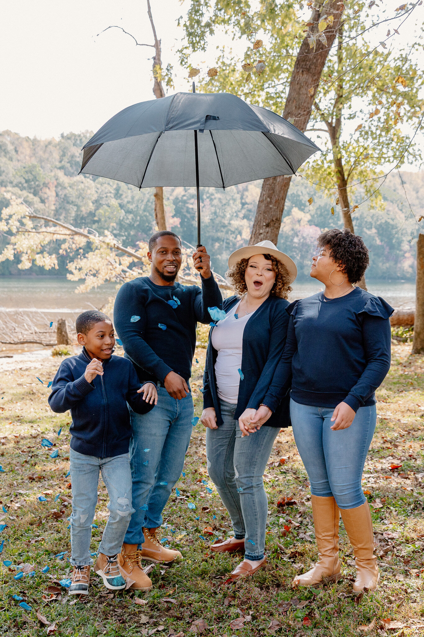 its-a-boy-umbrella-baby-gender-reveal (1)