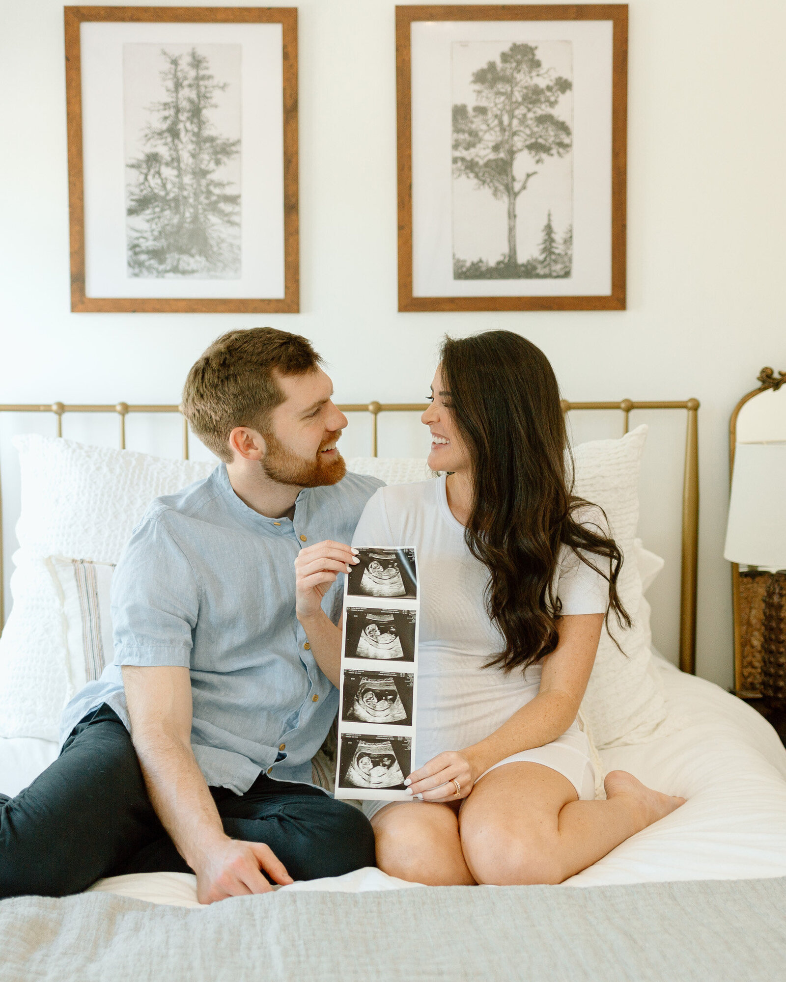 in-home-charlotte-pregnancy-announcement (1)