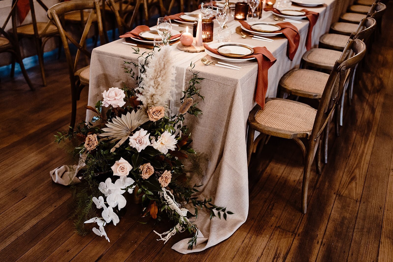 Phillip_Island_wedding_flower_tables_vases_29