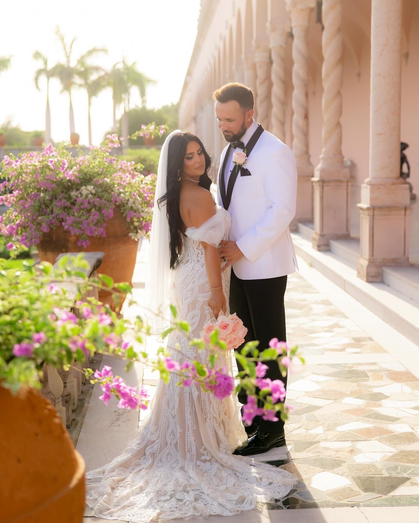 Micro Wedding photography at The RIngling by Sarasota Wedding Photographer, Love and Style Photography
