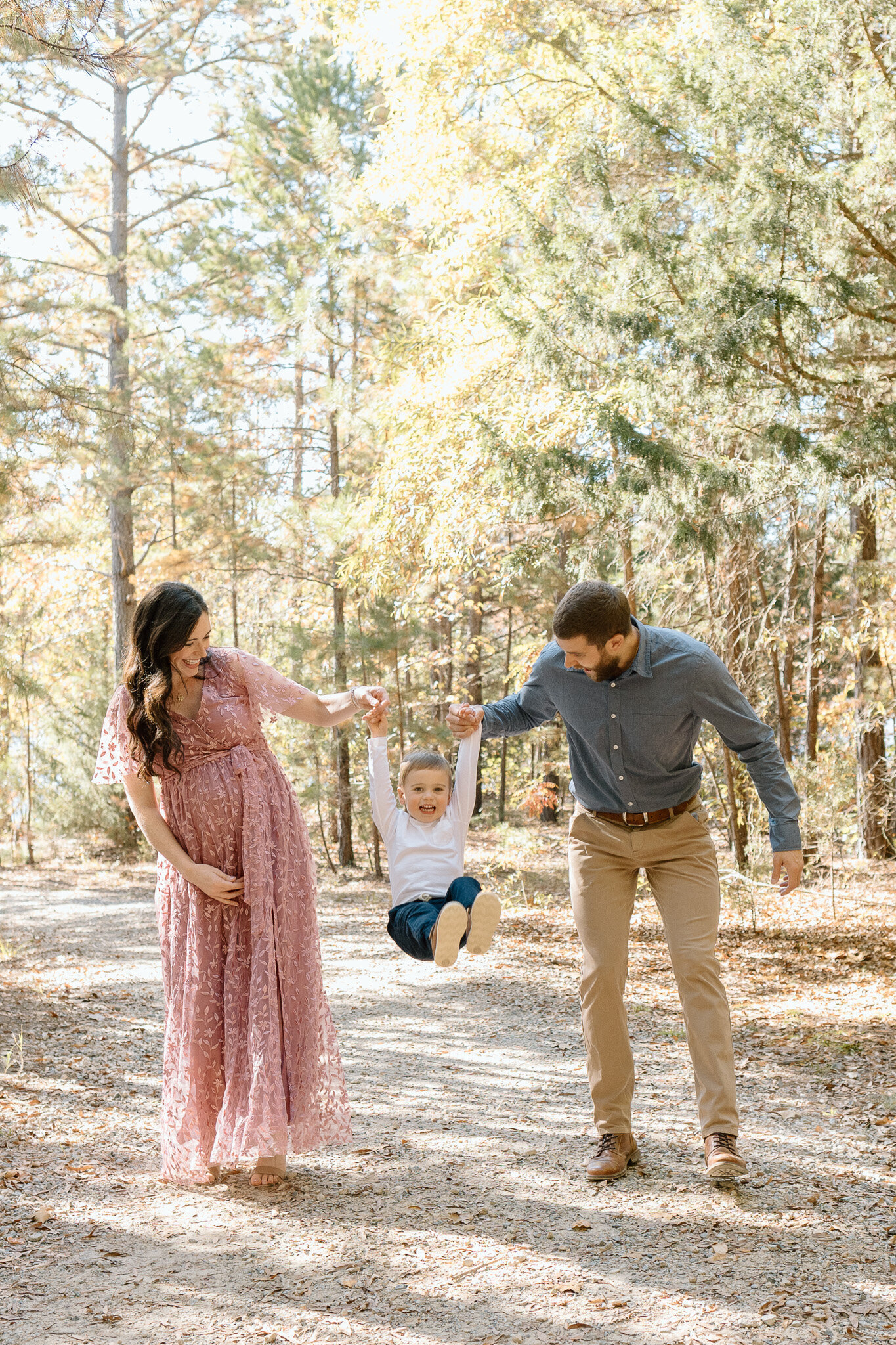playful-family-maternity-photographer (4)
