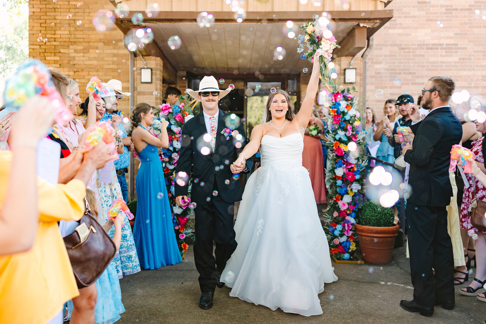 honey-wild-photography-photography- wedding-Texas-colorful-wedding-lilah-jb-2-6