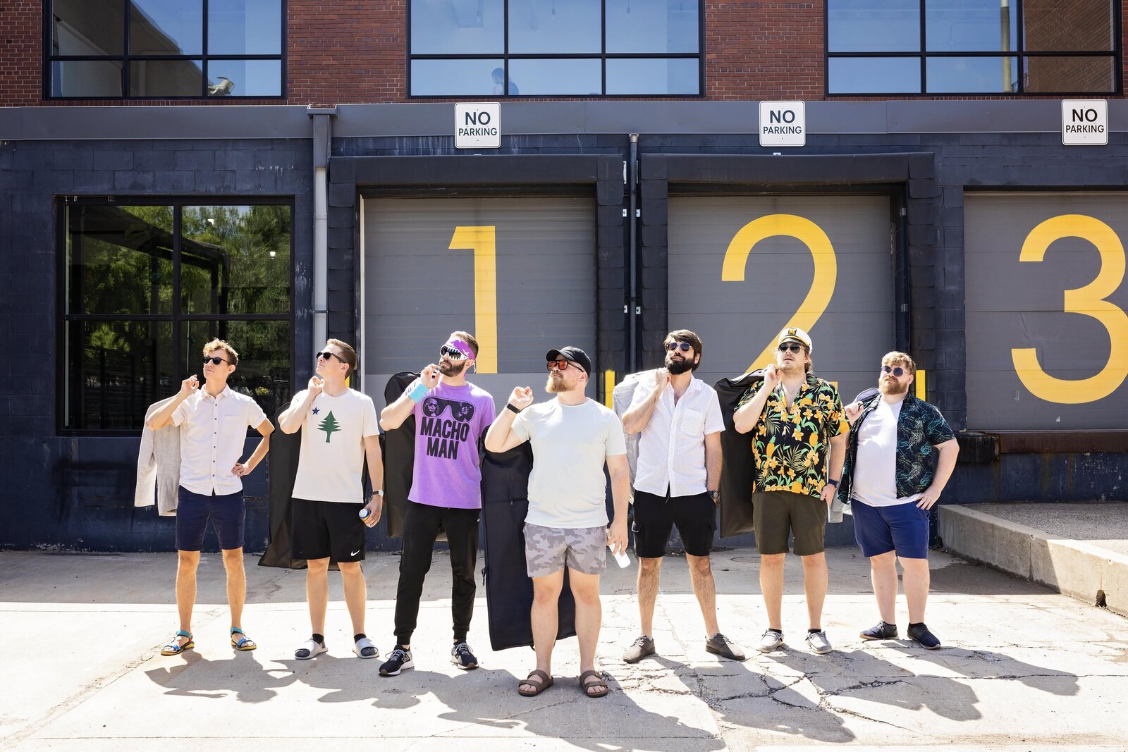groomsmen-wedding-game-day-photos