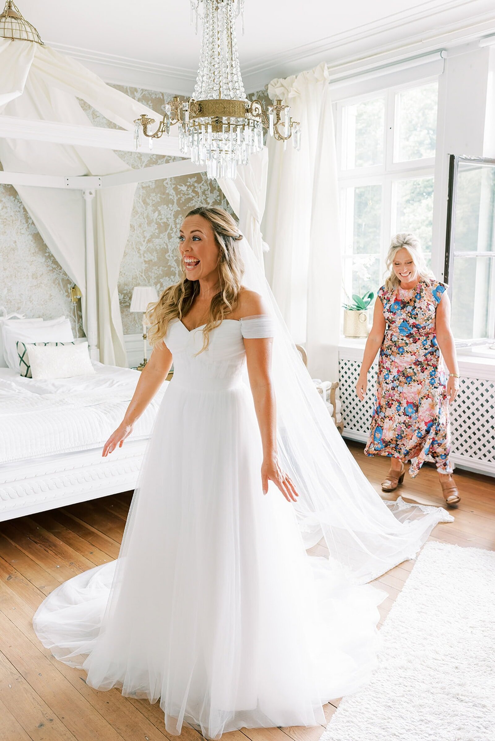 Destination Wedding Photographer in Stockholm Anna Lundgren Wedding at Ranas Slott _5