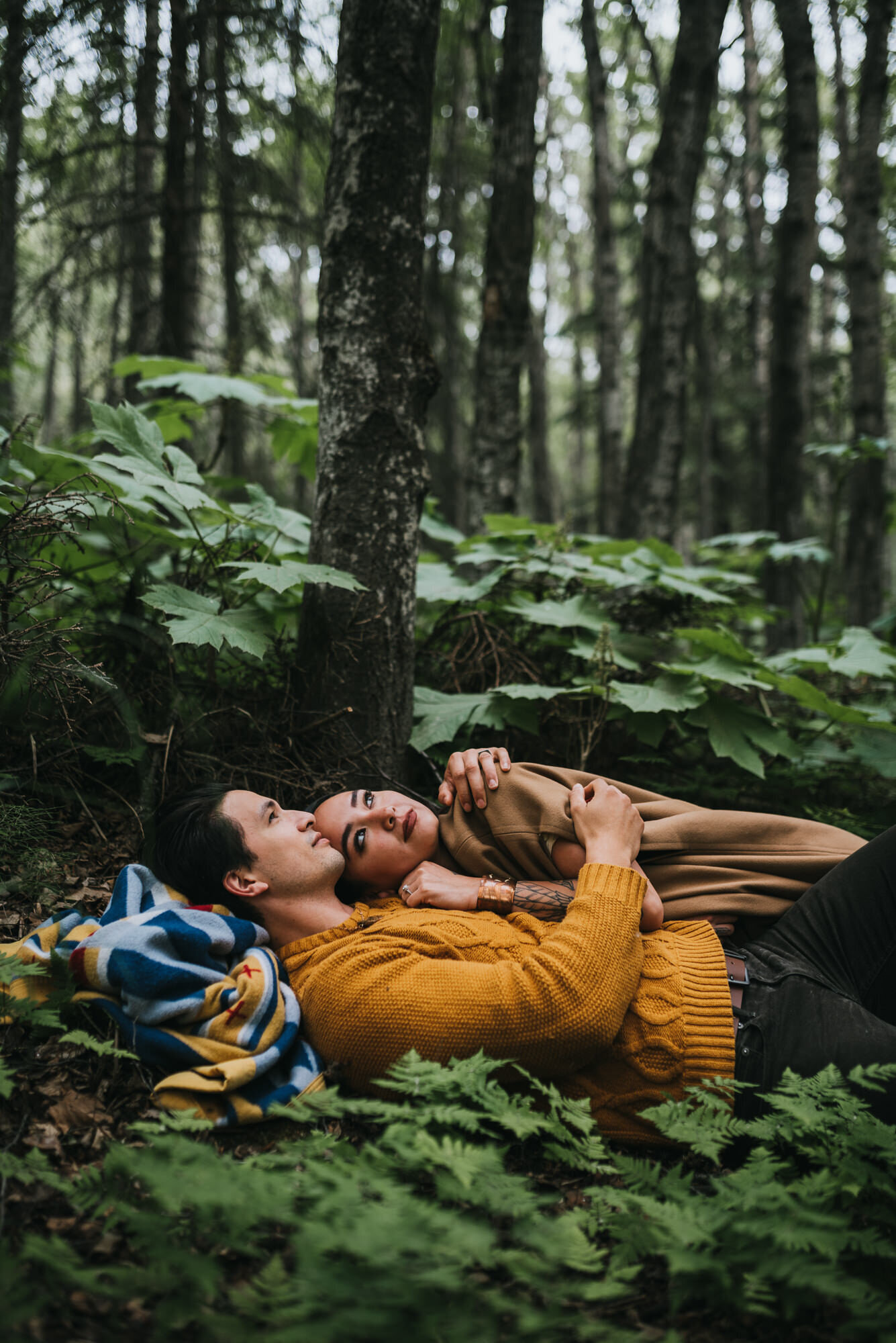 sumer-engagement-photos-in-alaska-donna-marie-photography11