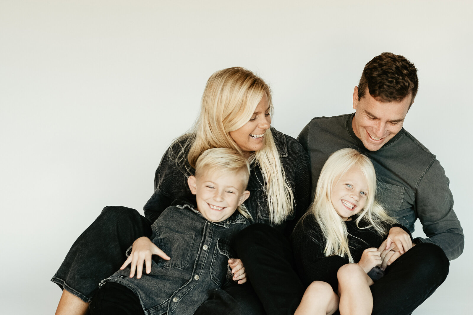 san-diego-studio-portraits-kids-mini-oceanside-encinitas-12