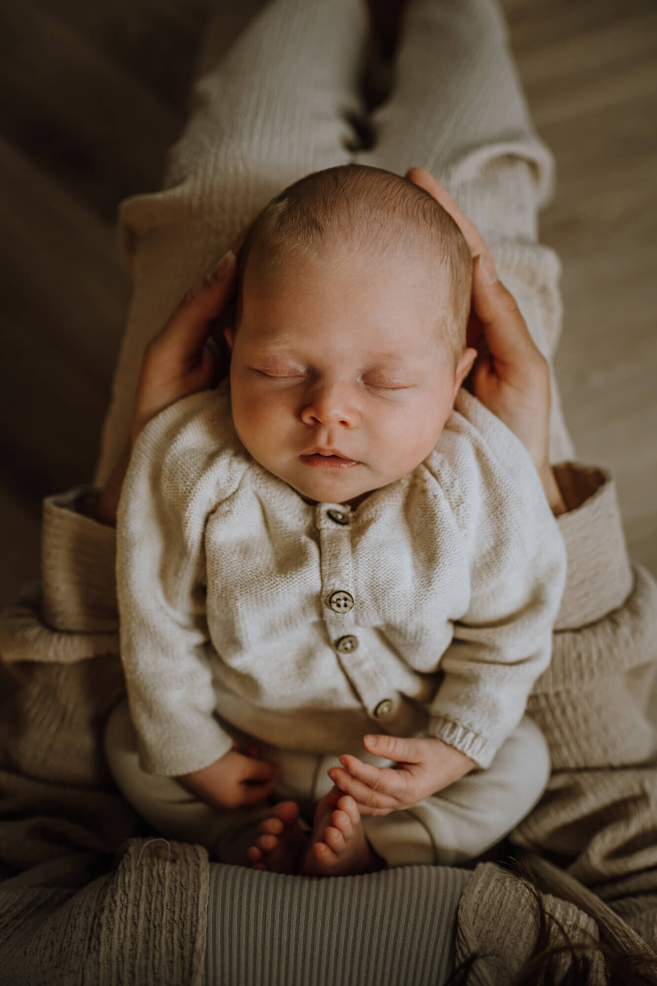 JNSW-Newborn-pose