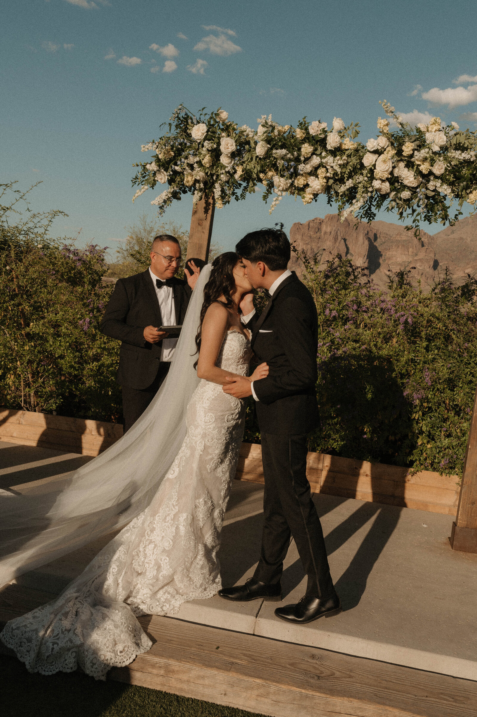 TheCarmonasWeddingAZ-652
