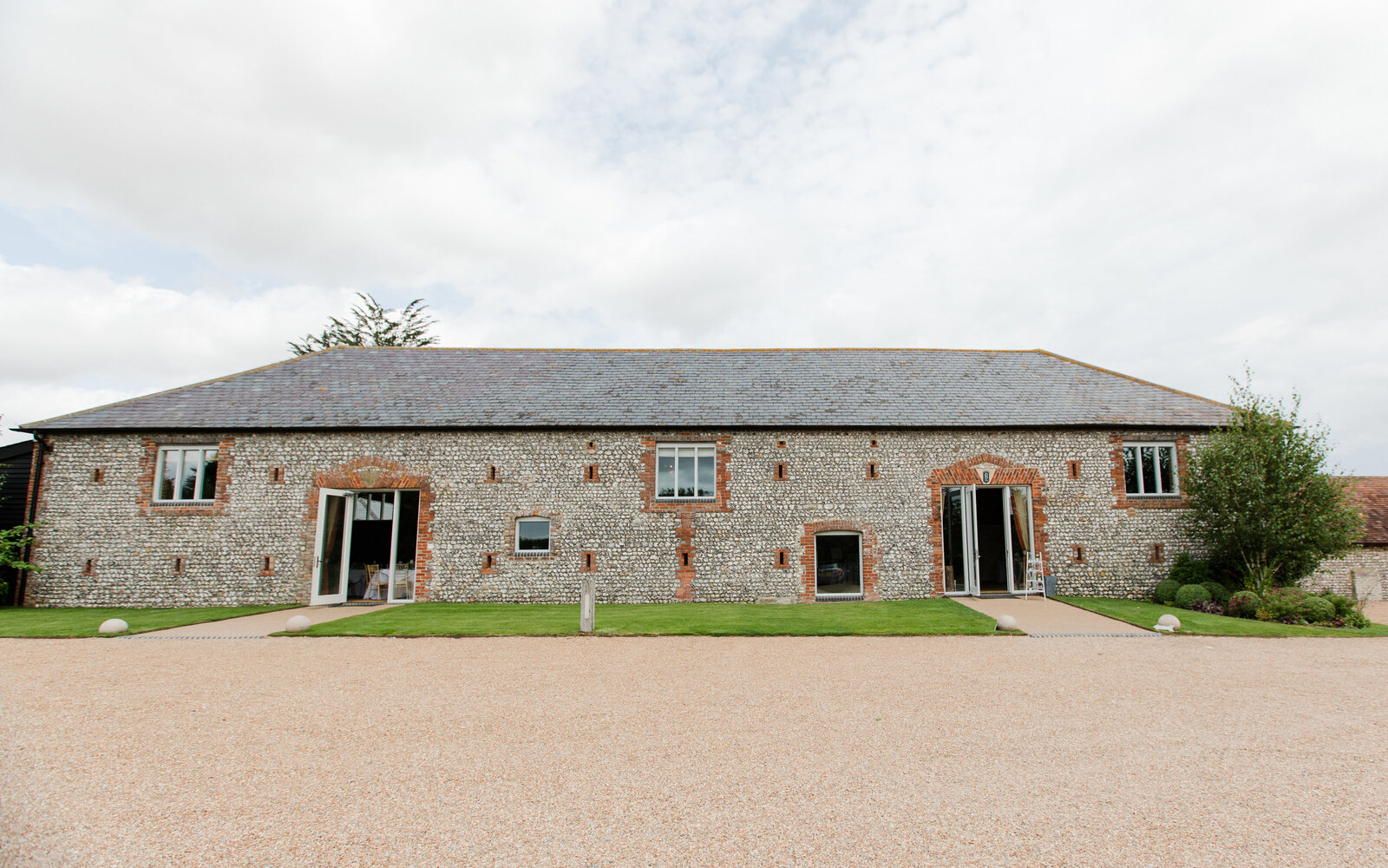 adorlee-250-farbridge-wedding-photographer