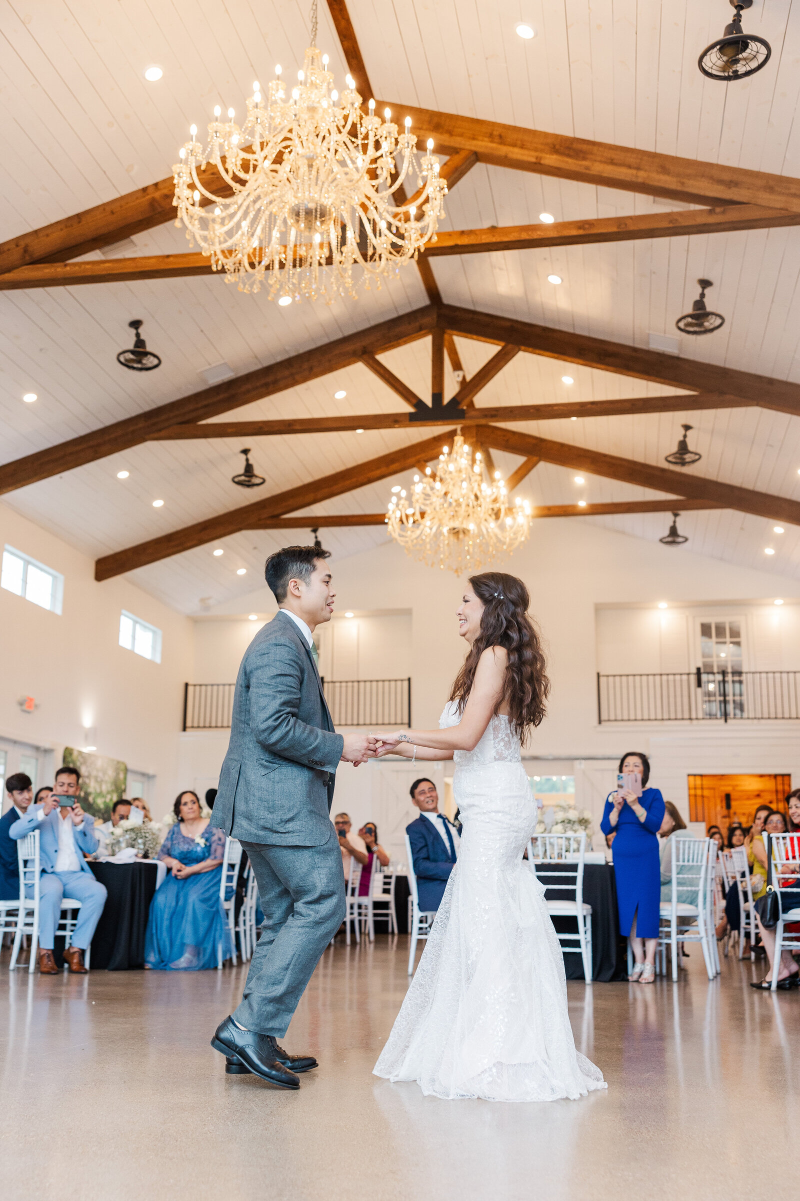 Couples first dance photography at the reception