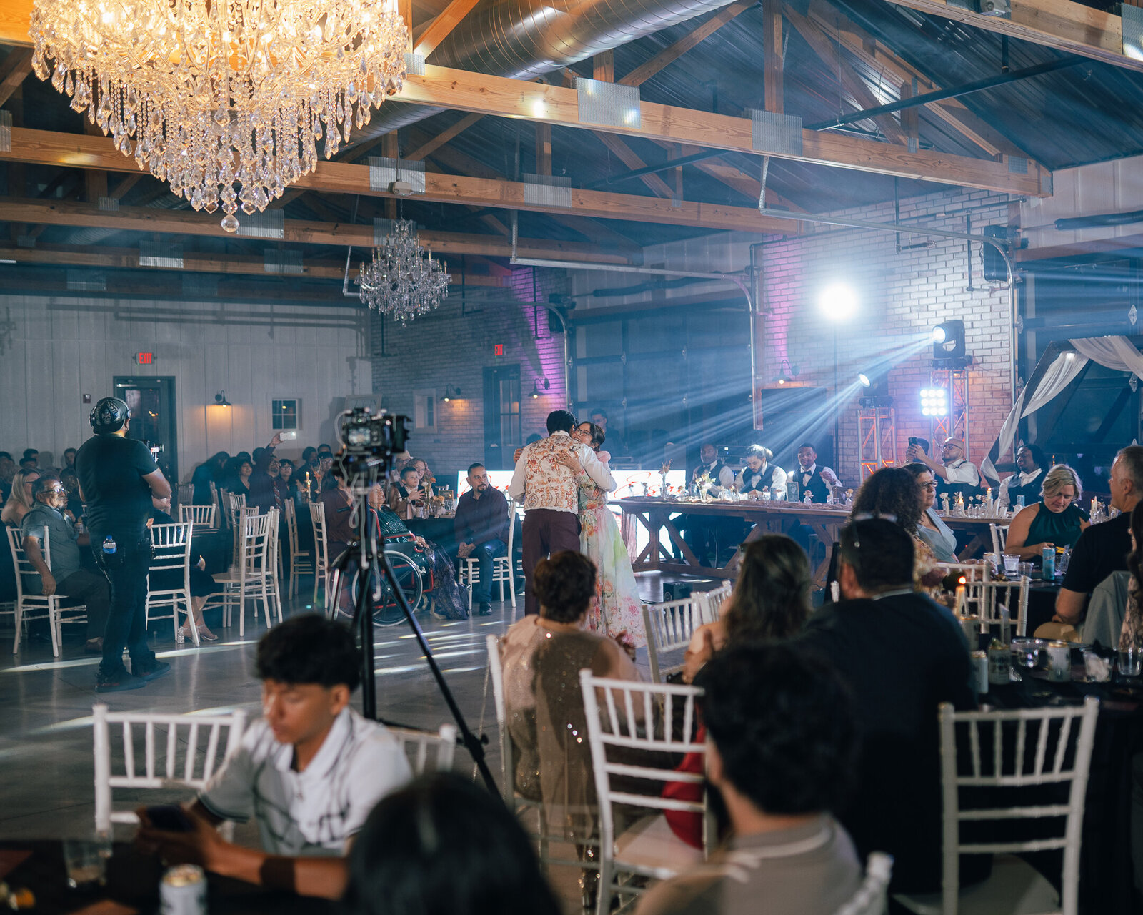 Saenz The Farmhouse KC Event Venue Wedding406