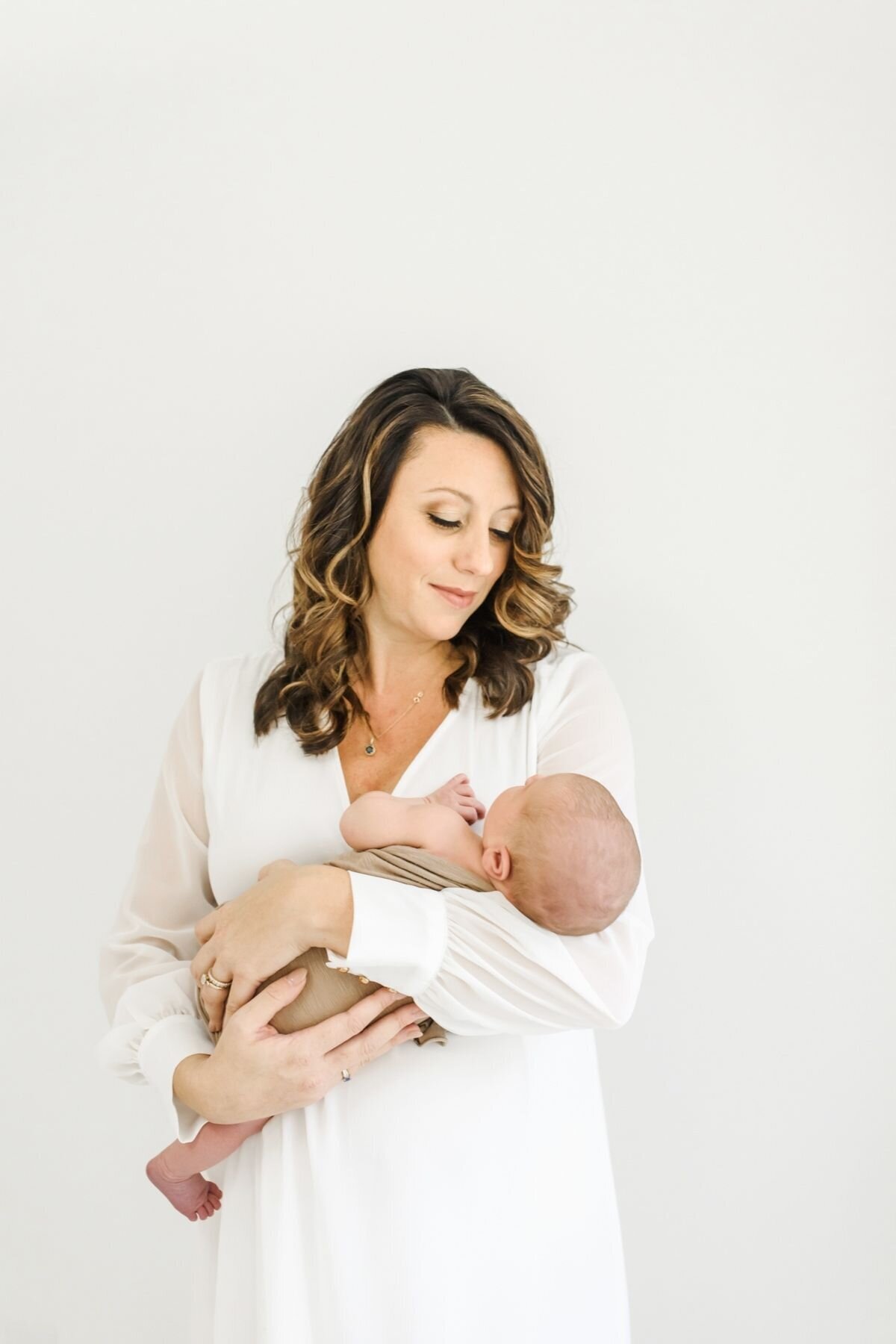 Charlotte-Newborn-Maternity-Photographer-7