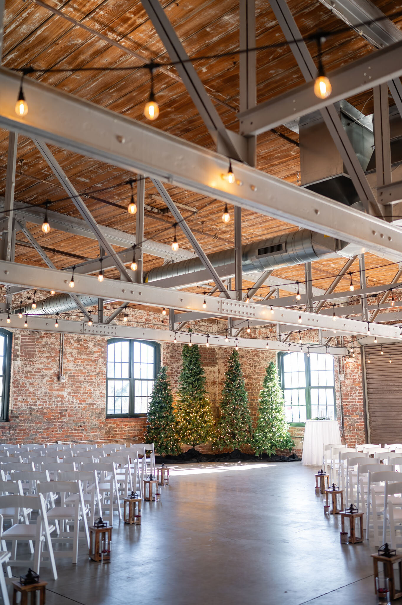Minimalist wedding reception