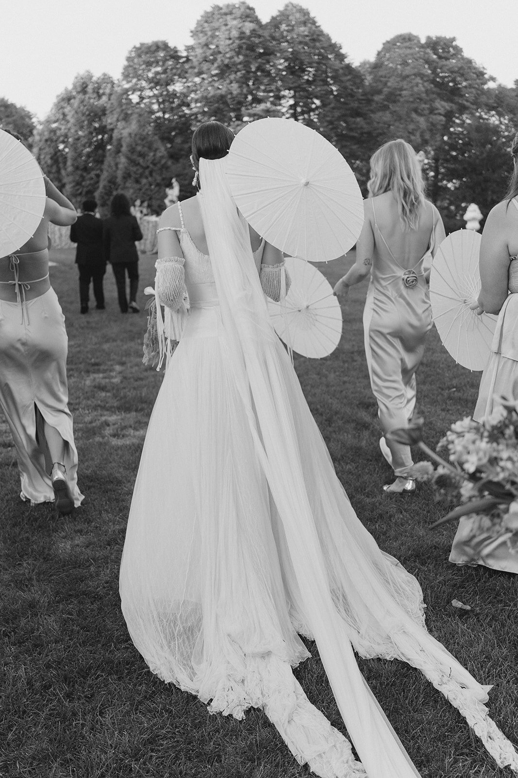 brooke-nash-photography-rosecliff-mansion-wedding-4-10