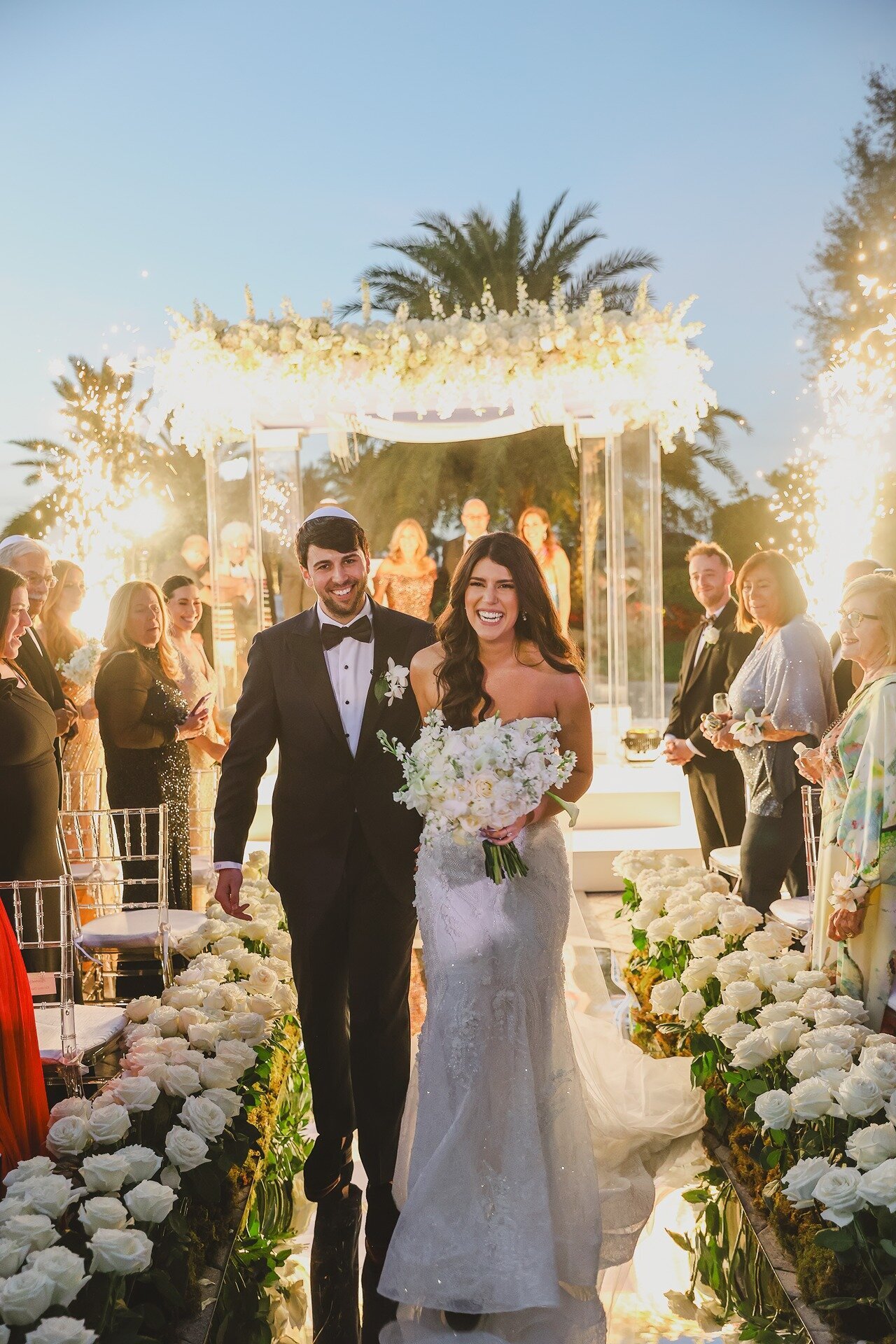 bride-groom-walking-outside-florida-aisle