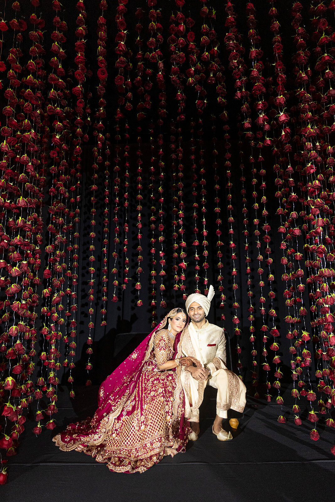 walima-pakistani-muslim-all-red-wedding-19