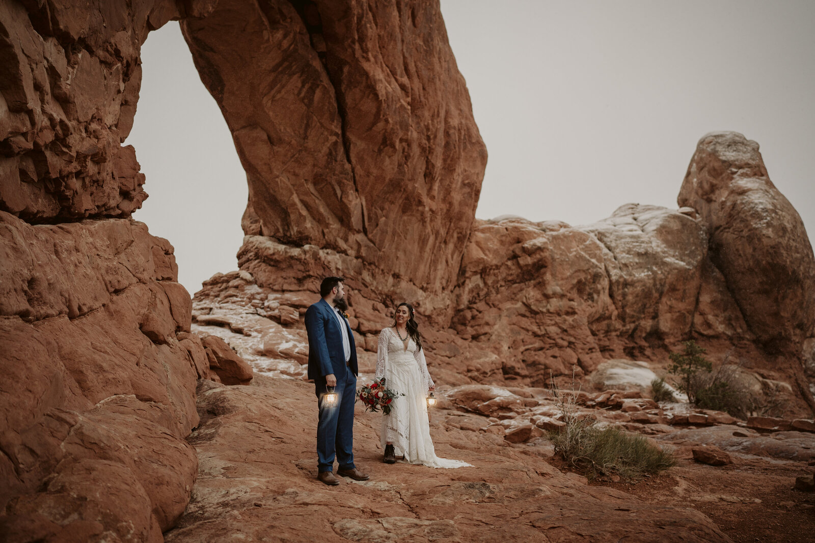 moab-elopement-couple-27