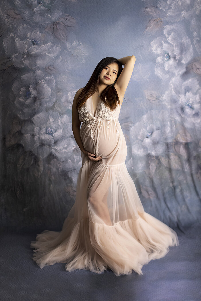 Maternity session wearing Katharina Hakaj gown.