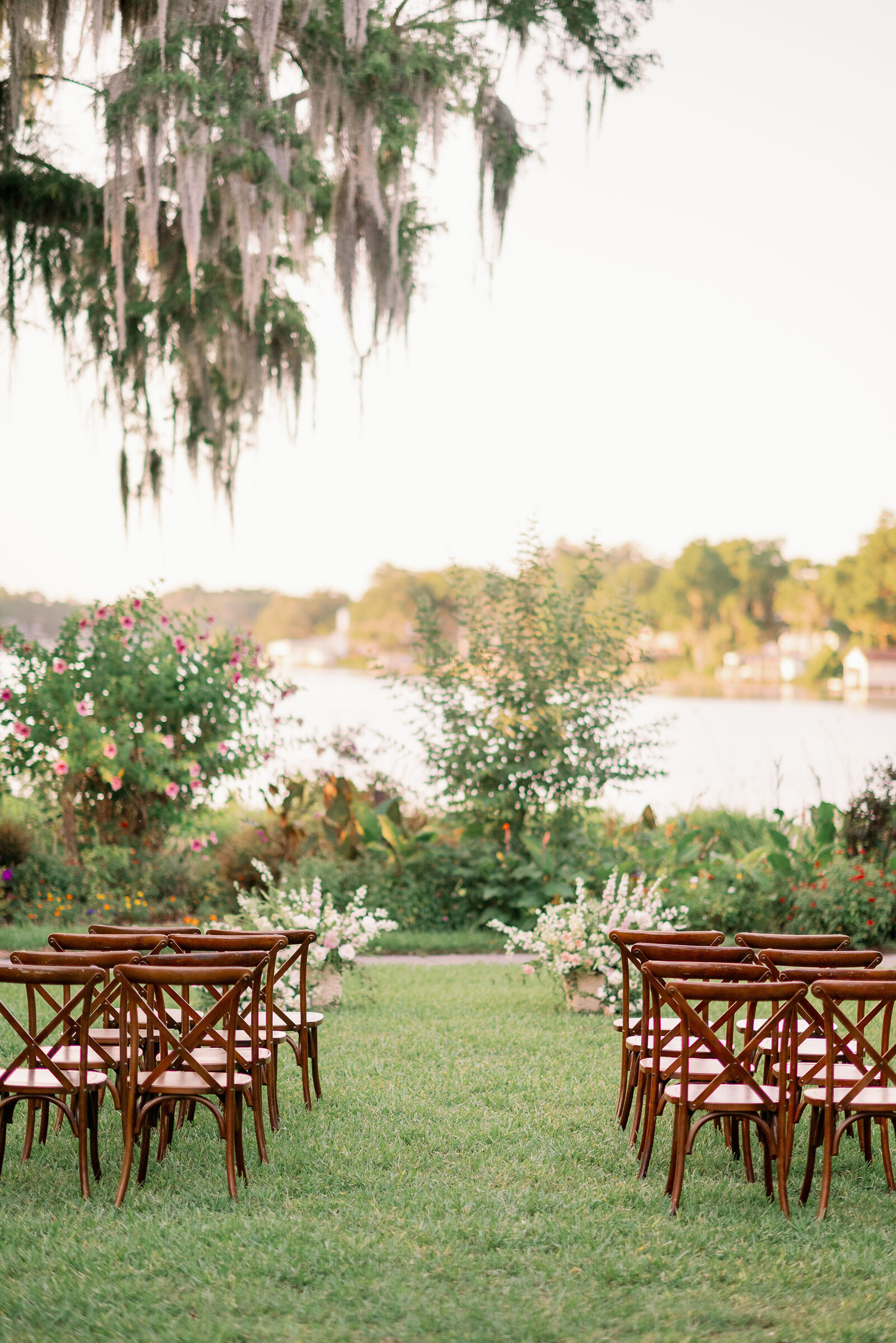 Heather_Serrano_Photography_The_Capen_House_Wedding_Photoshoot-14