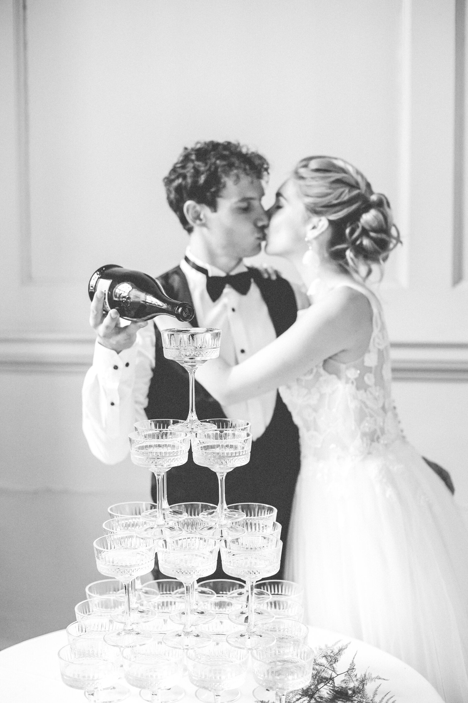 Chicheley-Hall-wedding-venue-champagne-tower