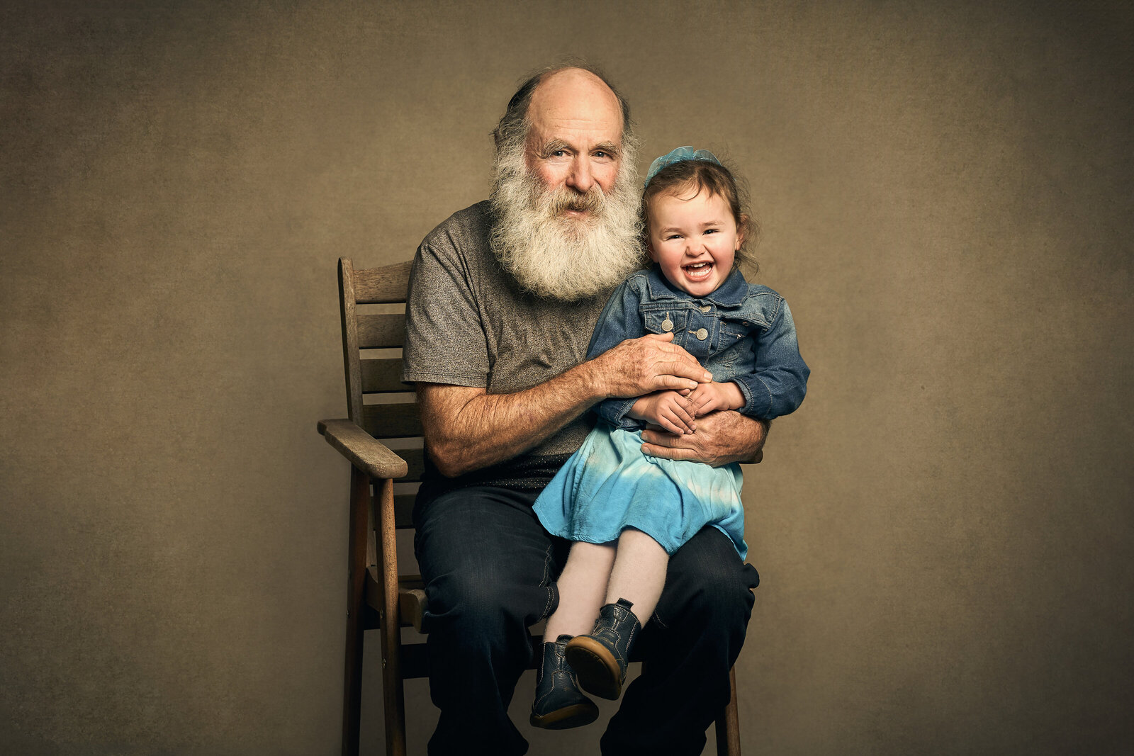 Photographer-family-studio-grandfather-pops-4-2