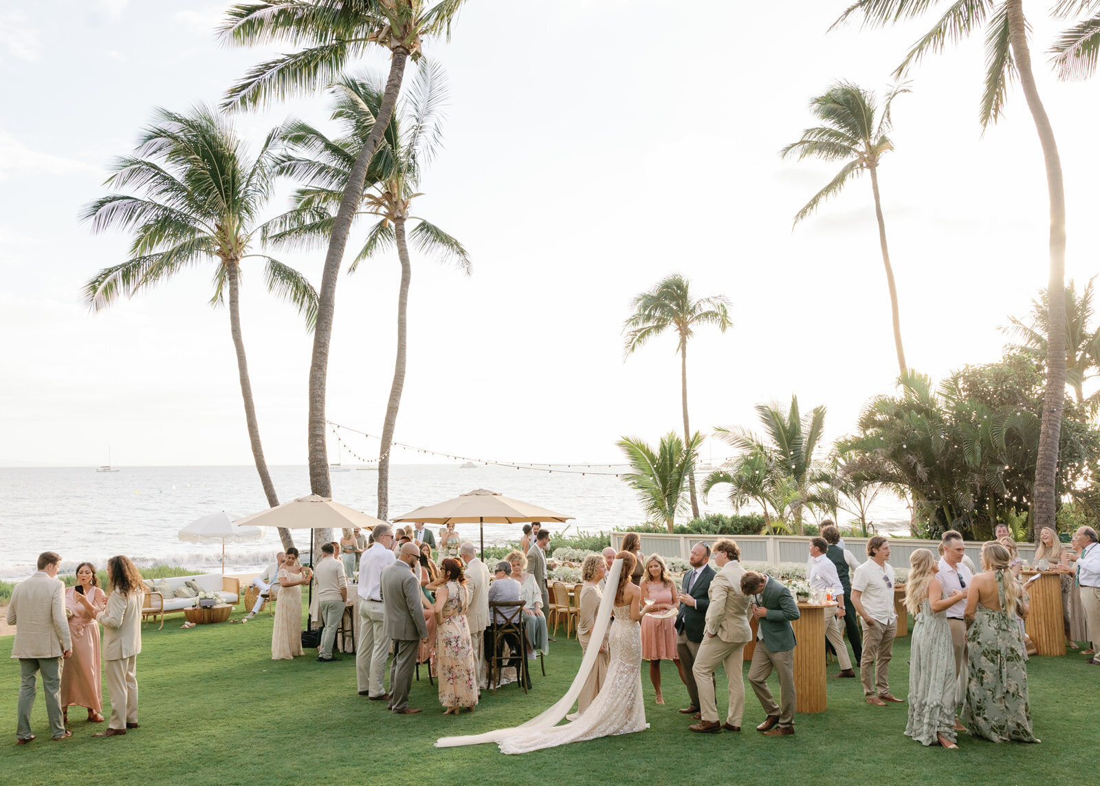 9.12-Sydney-John-Sugar-Beach-Maui-Wedding-864