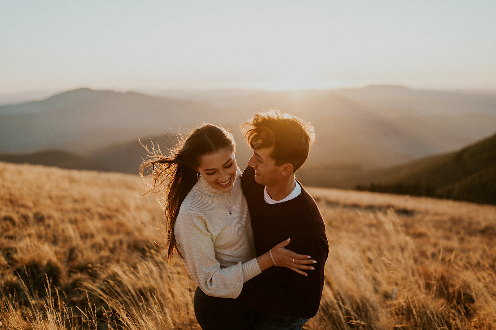 ali-rae-photography-salem-oregon-mountain-engagement-session-163_websize