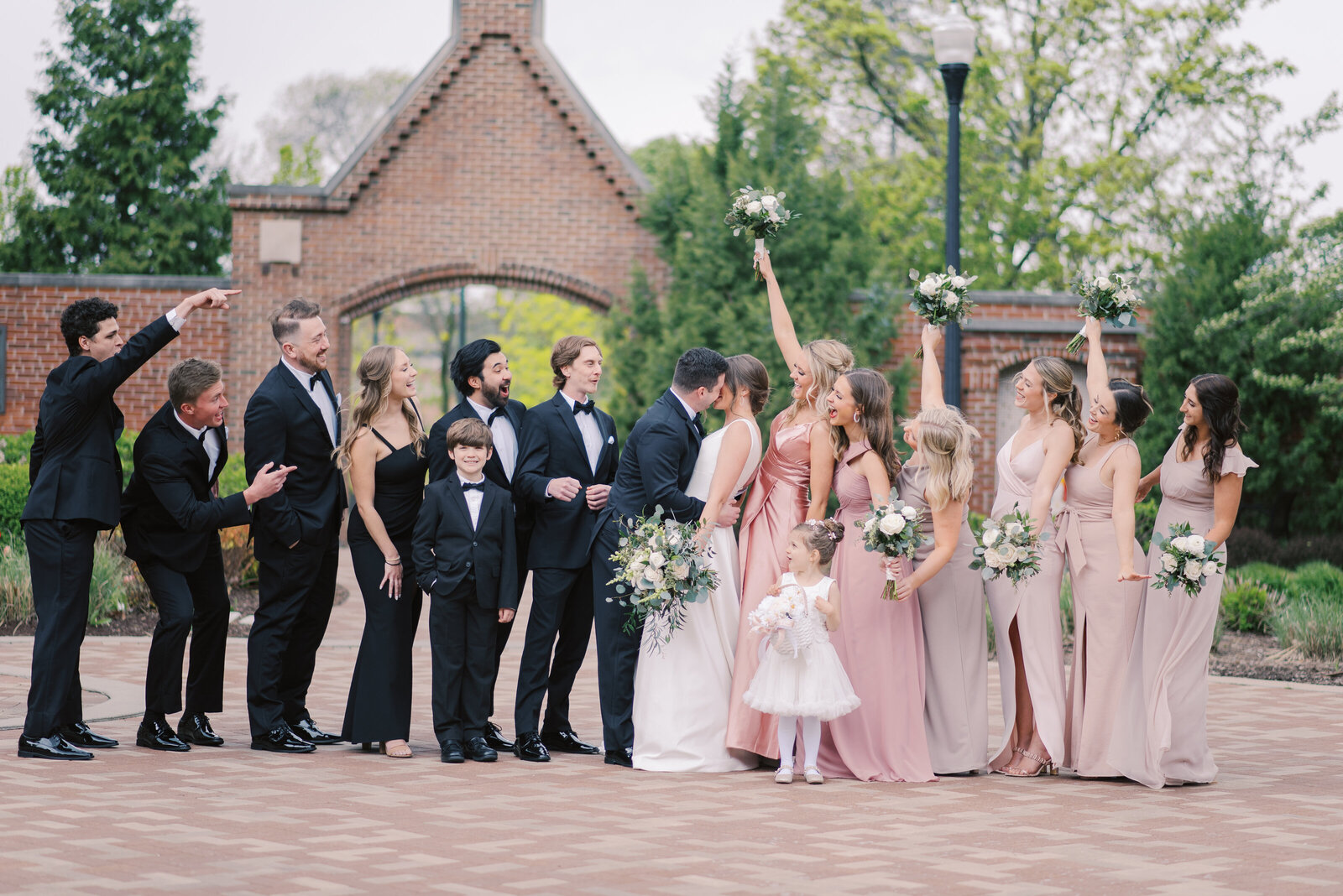 sarah-elizabeth-studio-ohio-wedding-photographer-andrew-grace-dayton-steam-plant-sneak-peeks-23