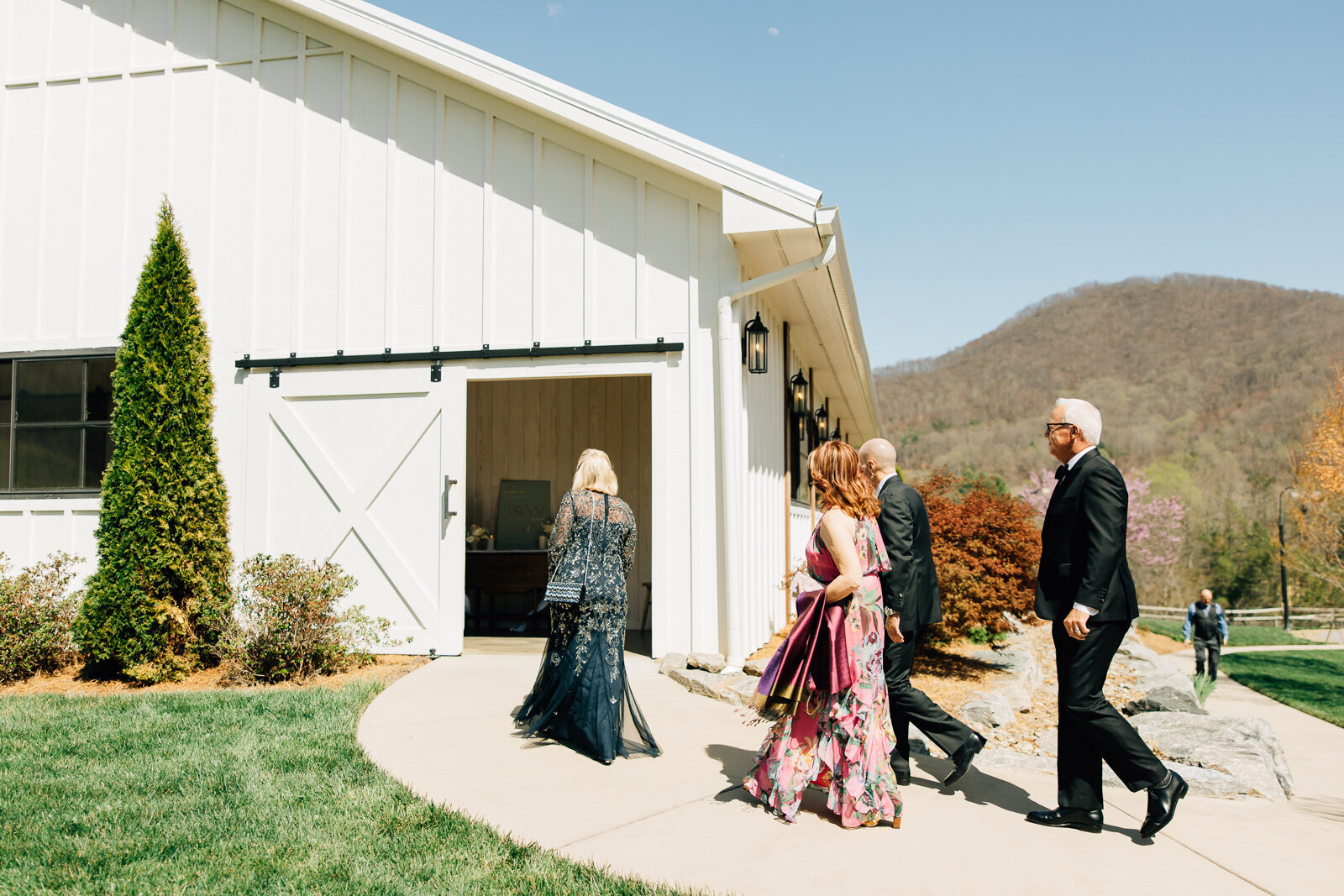 chestnut-ridge-spring-wedding-70