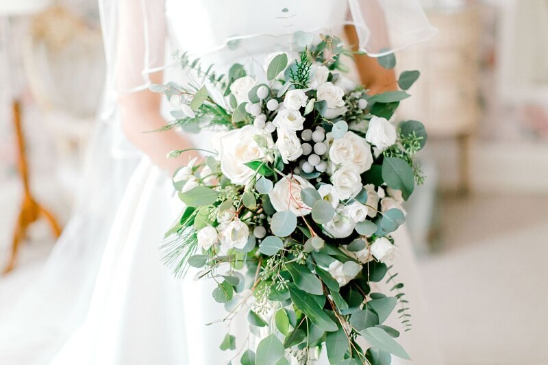 bride holding a wedding bouquet closeup