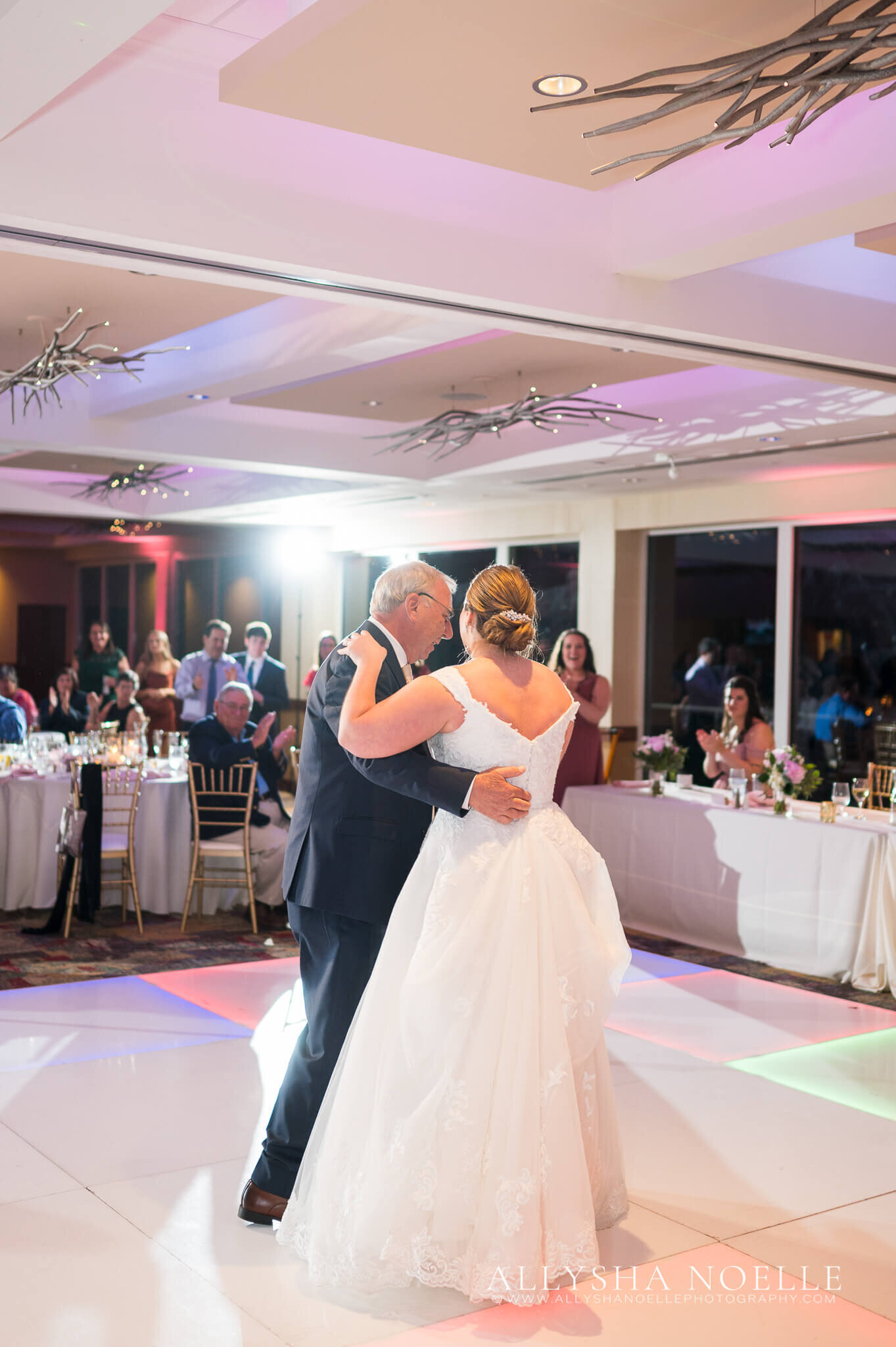Wedding-at-River-Club-of-Mequon-896