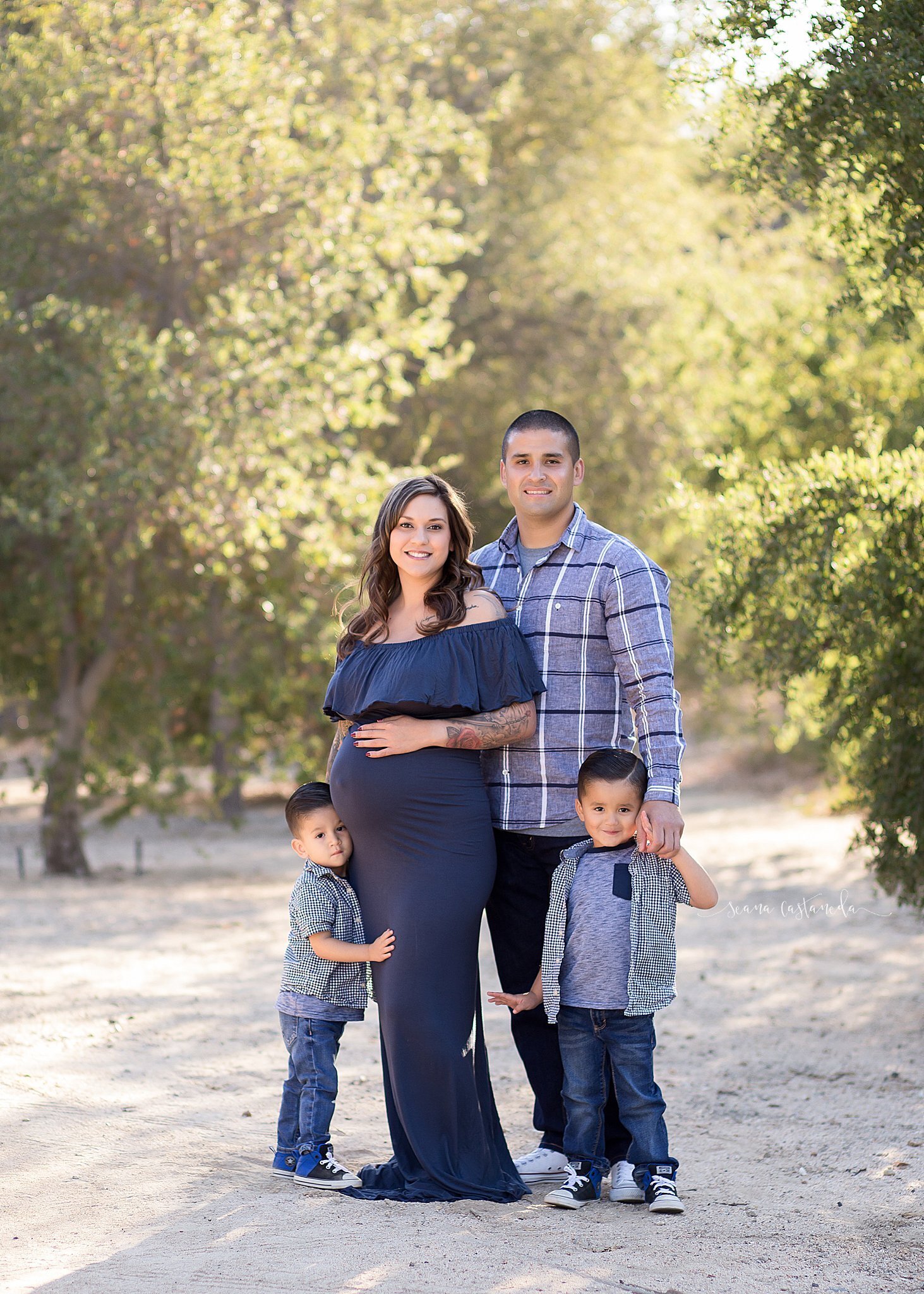 los angeles maternity pictures with family