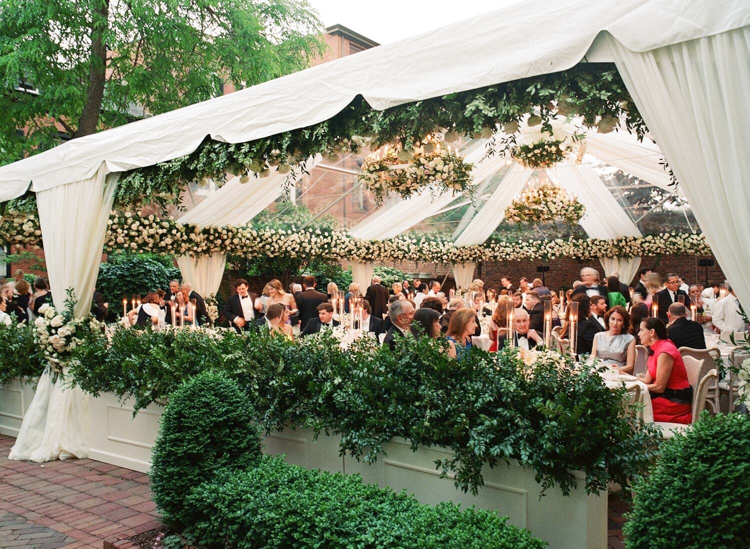 ArneyWalker-Tented-Wedding-DC-Planner