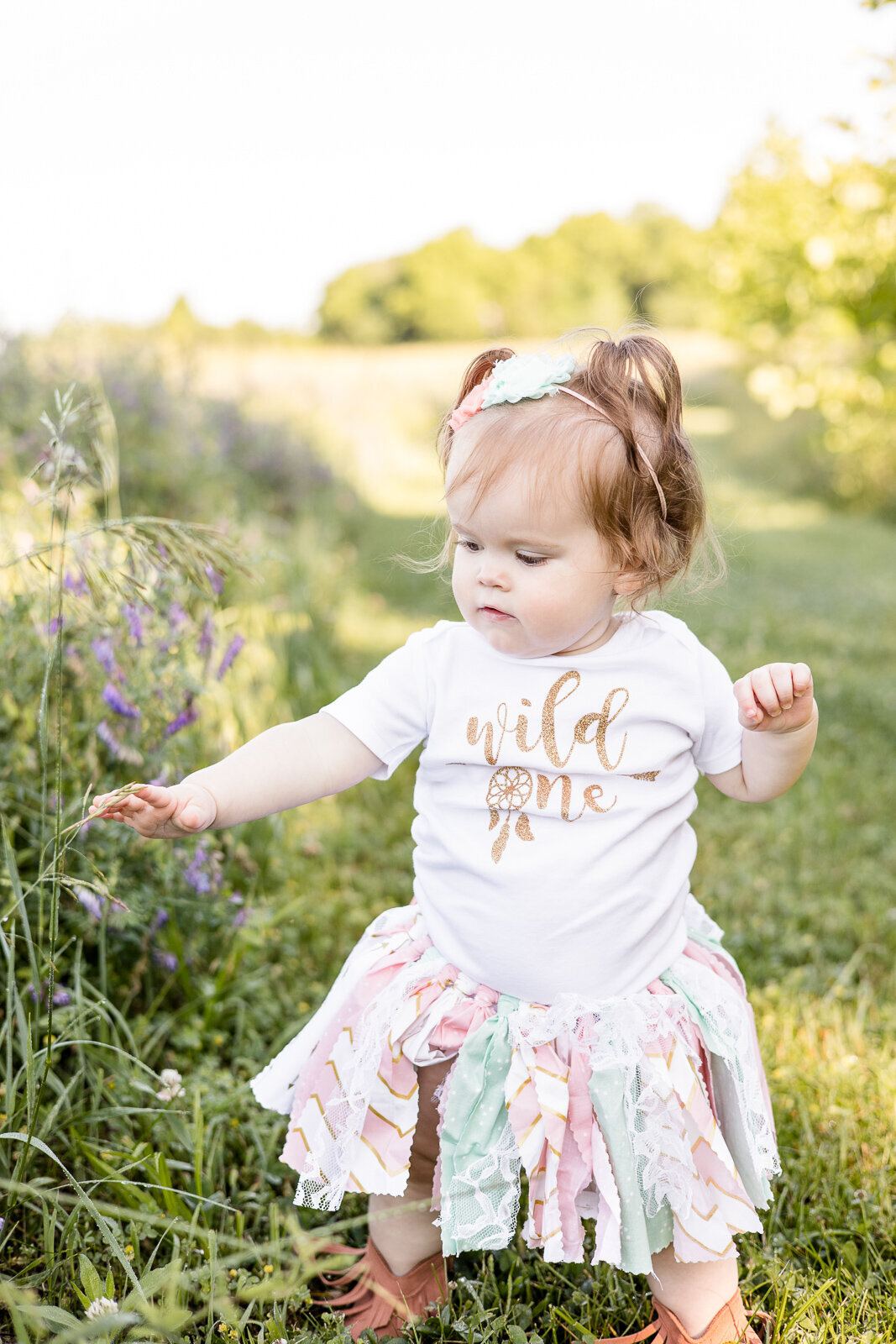 outdoor_childrens_milestone_one_year_old_photography_session_Frankfort_KY_photographer-2