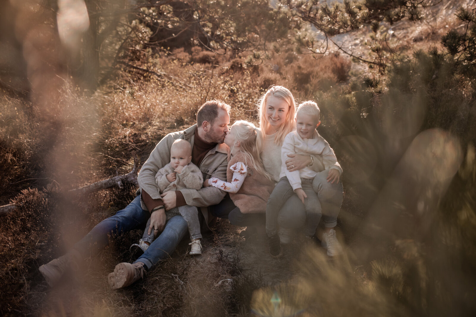 Gezinsfotograaf, gezinsfotoshoot, fotoshoot Hoogarspel, grootebroek, bovenkarpsel, hoorn, enkhuizen, noord holland, west friesland