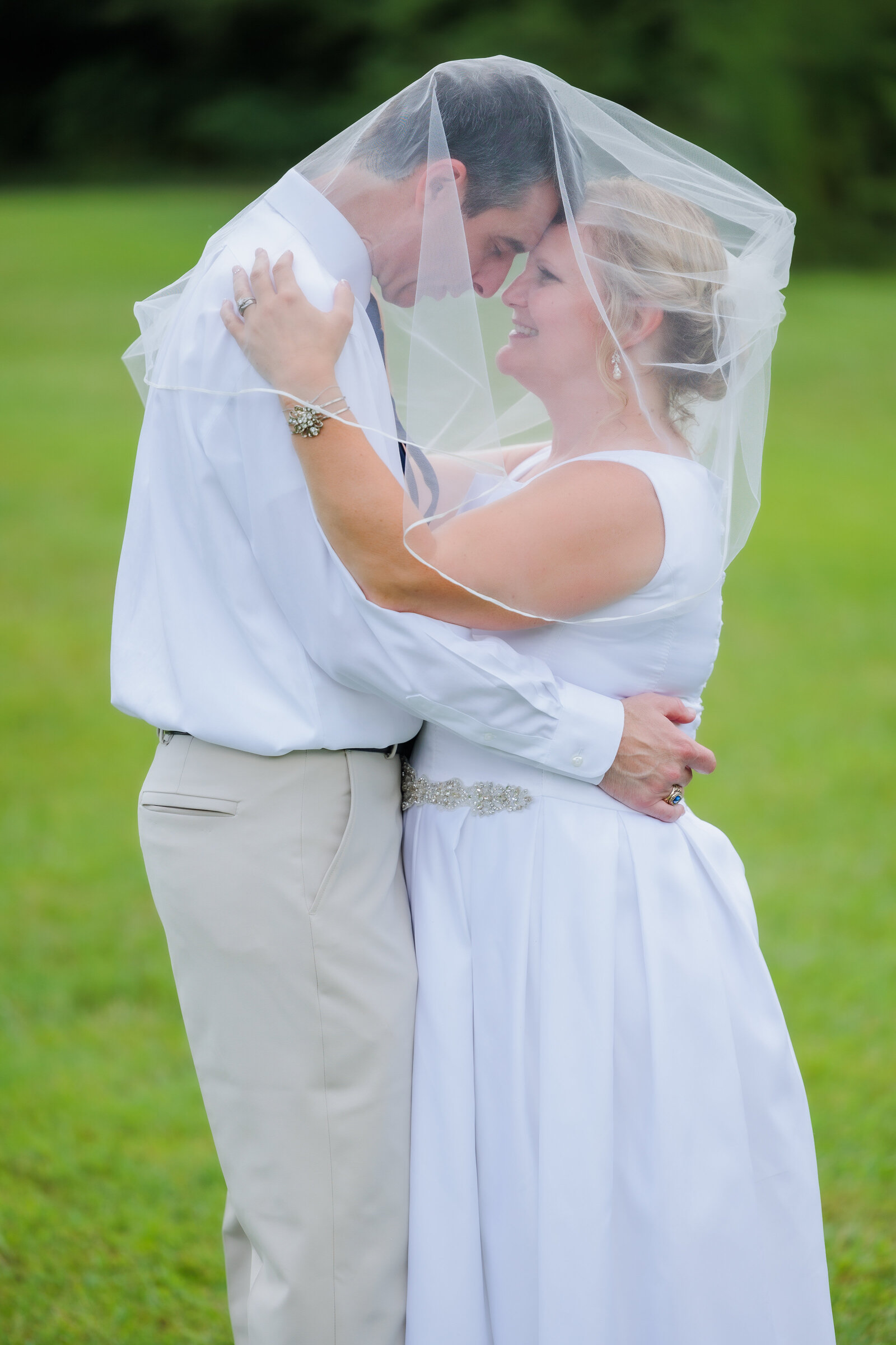 Couple oudoors kissing