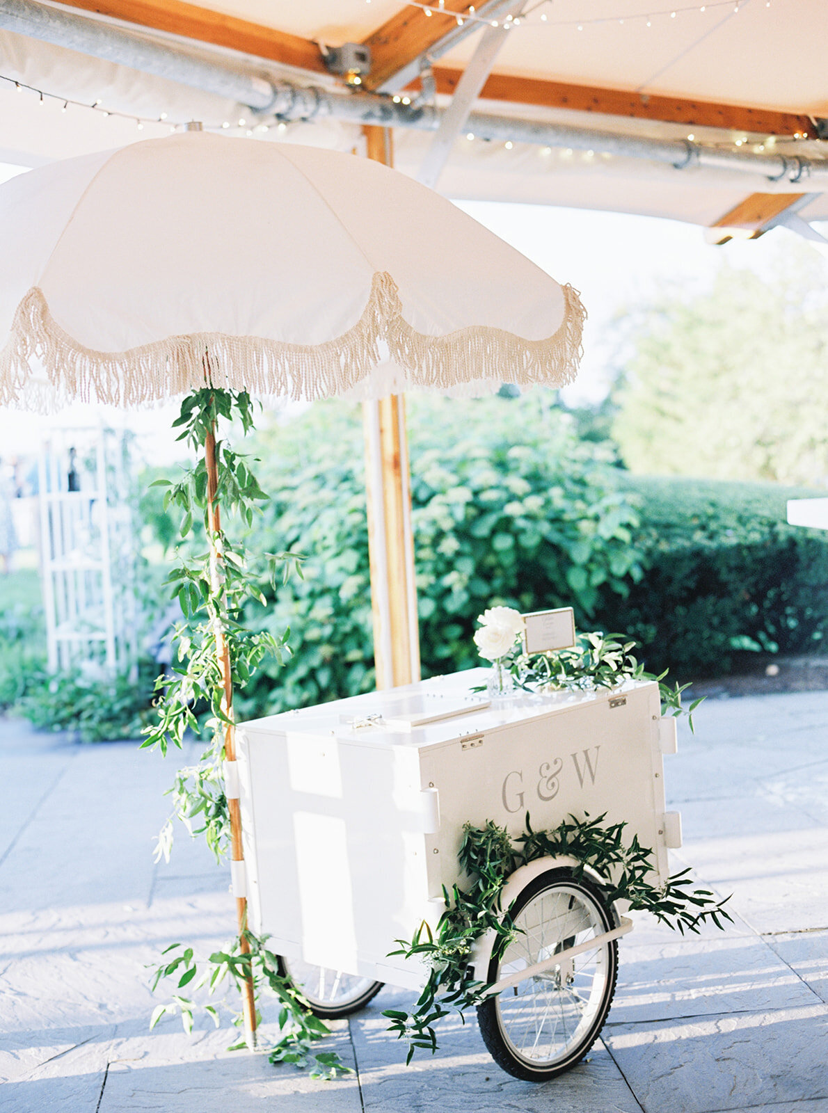 leila-james-events-newport-ri-wedding-planning-luxury-events-castle-hill-inn-gabrielle-and-will-emily-march-photography-SamuelsWedding_0716 copy