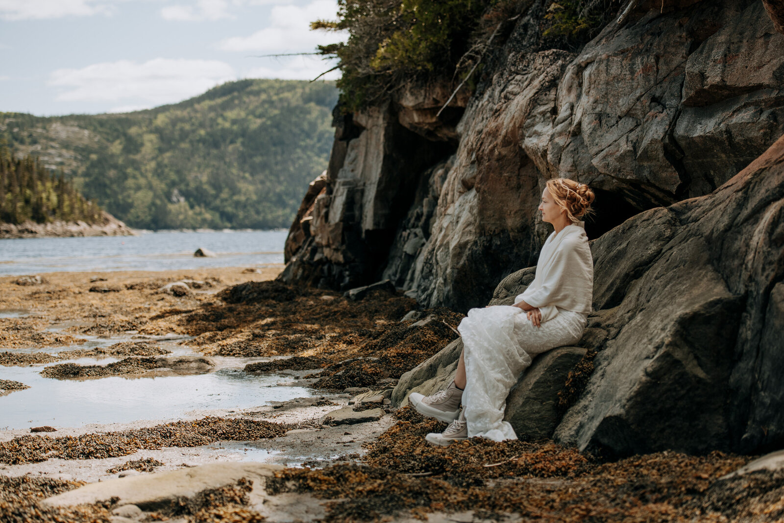 love-is-nord-photographe-mariage-intime-elopement-wedding-tadoussac-fjord-du-saguenay-0011